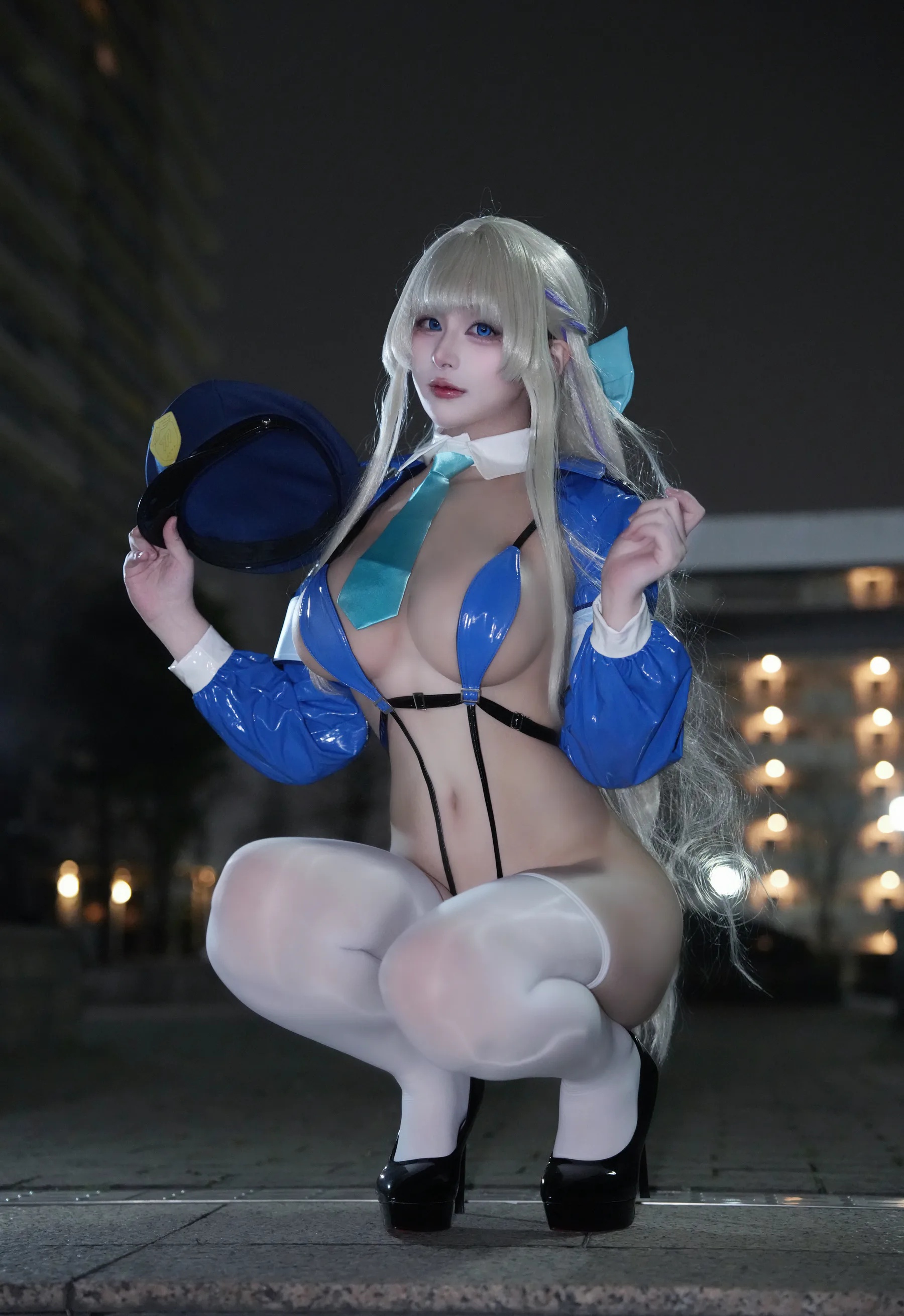 颜值博主_幼愛Youmeko_No.041 &ndash; 蔚蓝档案 飞鸟马时女警 [15P]Xiuren秀人写真高清美女套图写真下载-看套图看套图