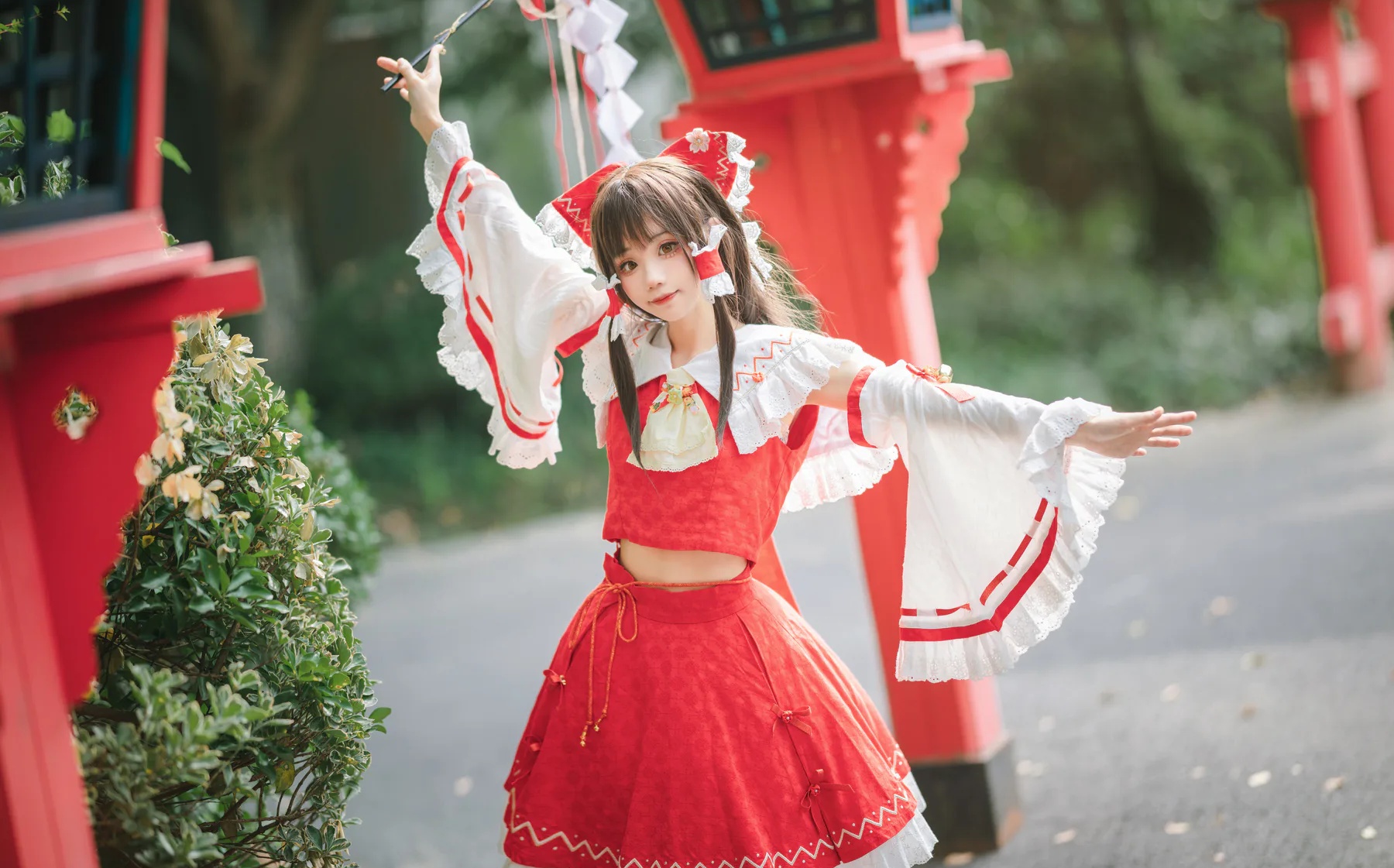 动漫博主_花柒hana_No.030 &ndash; 森森仙短款灵梦 主题写真 [15P]-看套图