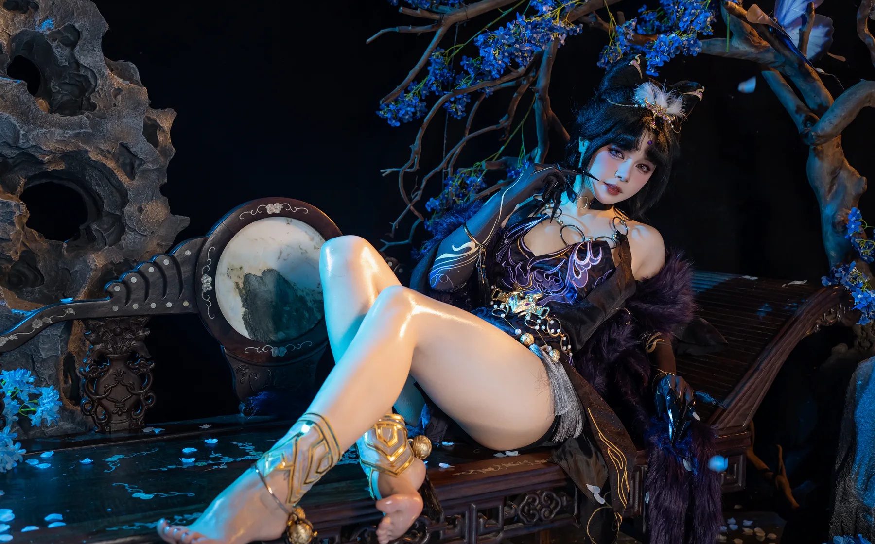 Coser美女_七月喵子_No.052 &ndash; 玉玲珑 主题写真 [80P]Xiuren秀人写真高清美女套图写真下载-看套图看套图
