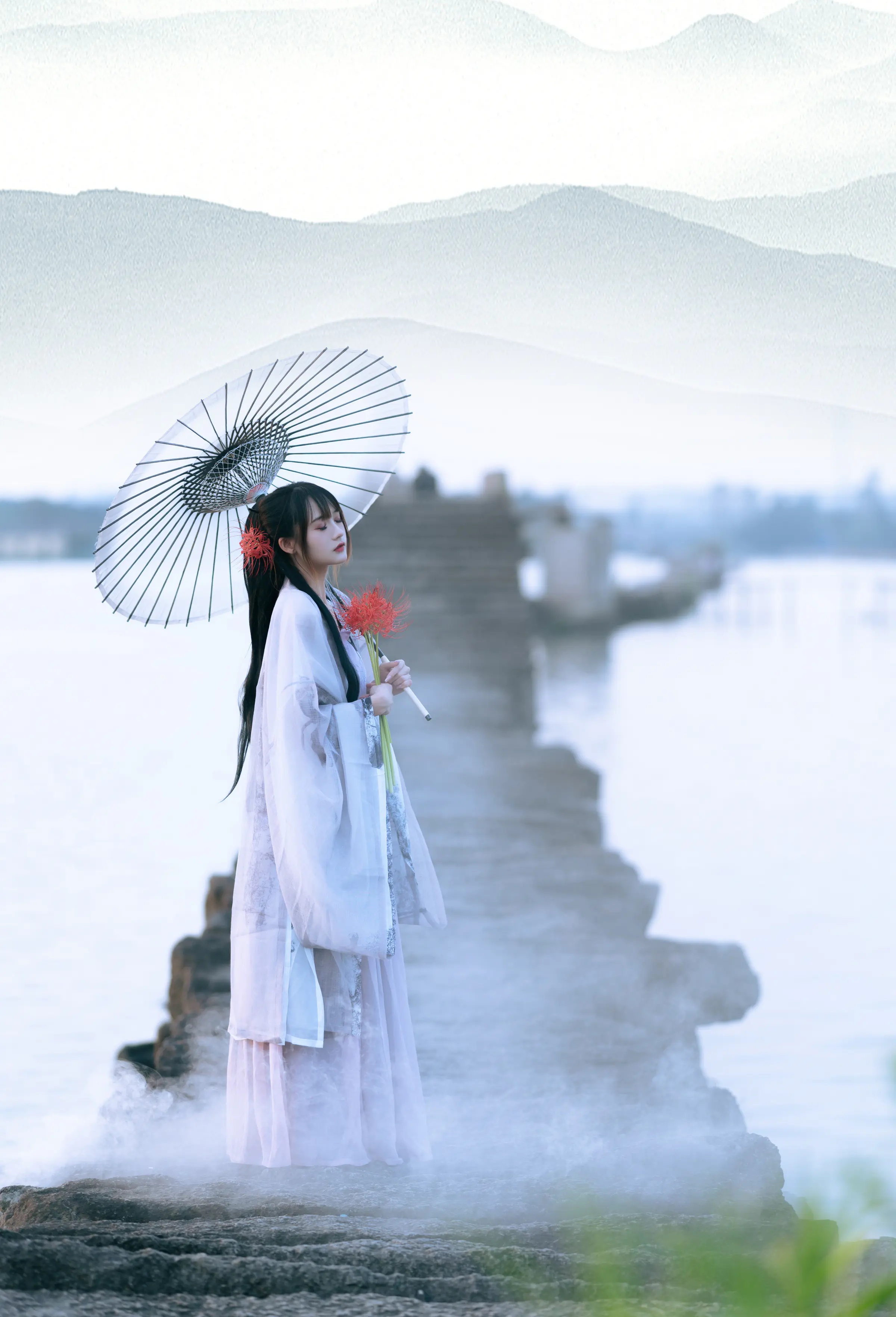 颜值博主_兔子Zzz不吃胡萝卜_No.086 &ndash; 暮空照水 主题写真 [31P]-看套图