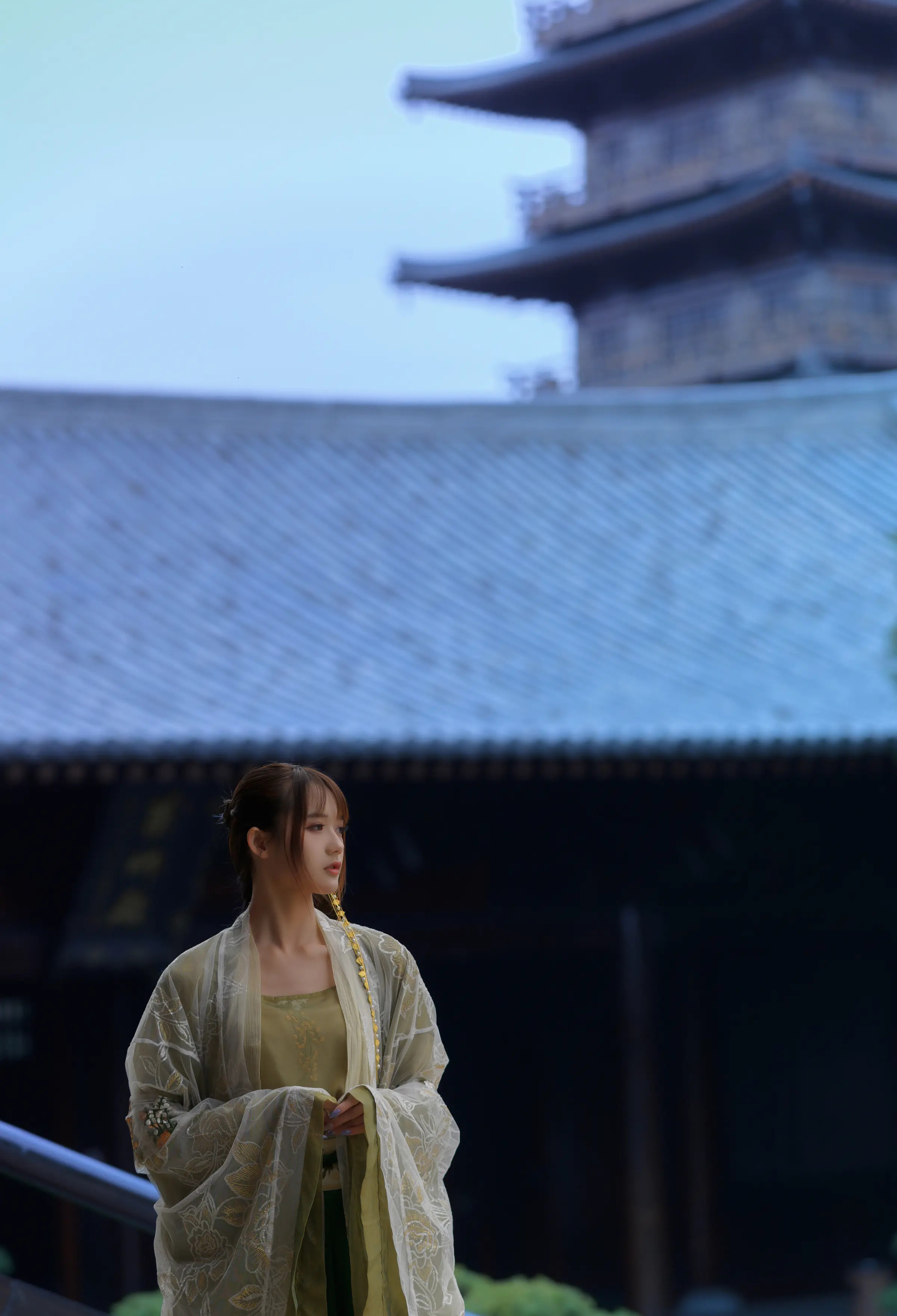颜值博主_兔子Zzz不吃胡萝卜_No.074 &ndash; 宫墙柳 主题写真 [43P]Xiuren秀人写真高清美女套图写真下载-看套图看套图
