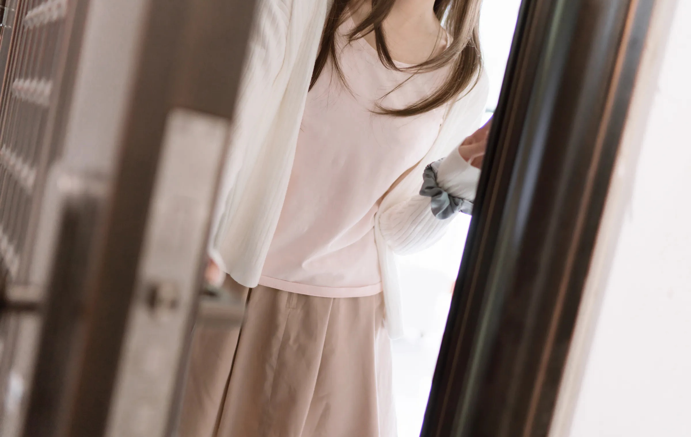 Coser美女_眼酱大魔王w_No.069 &ndash; 人妻丝袜红茶 主题写真 [57P]Xiuren秀人写真高清美女套图写真下载-看套图看套图