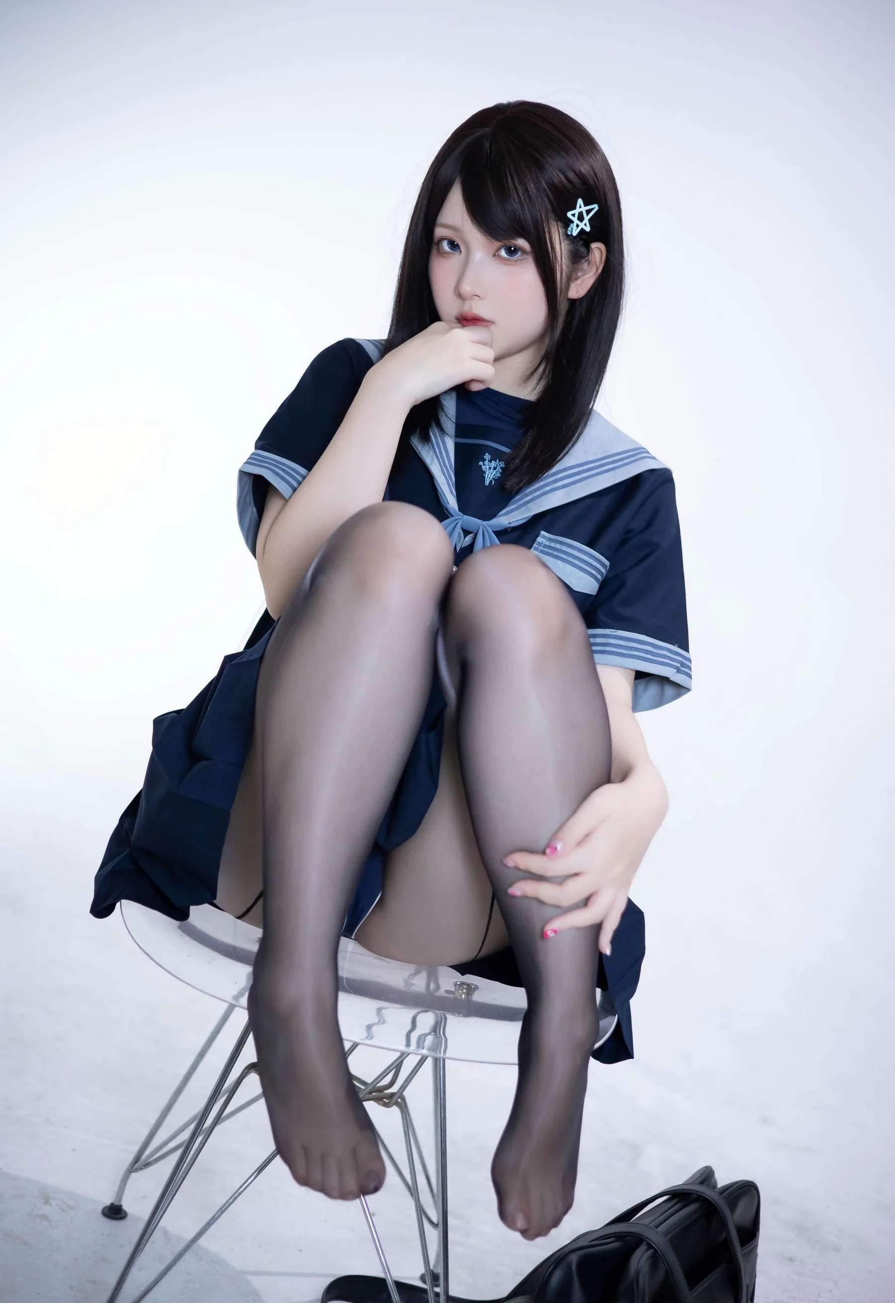 动漫博主_屿鱼Yukako_No.014 &ndash; 黑丝死库水 主题写真 [19P]-看套图