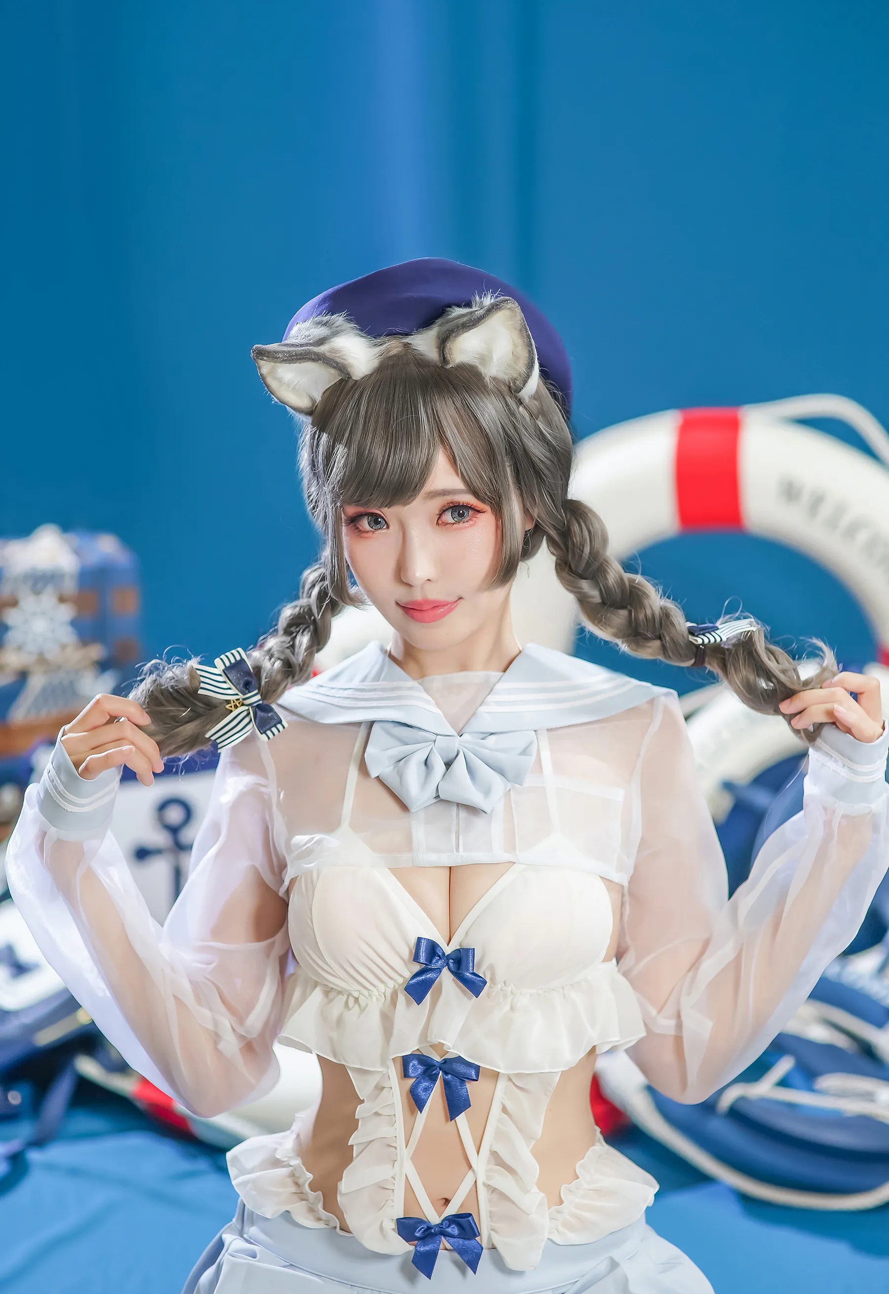 Coser妹子_ElyEE子_No.049 灰太狼-泳圈 主题写真 [21P]Xiuren秀人写真高清美女套图写真下载-看套图看套图