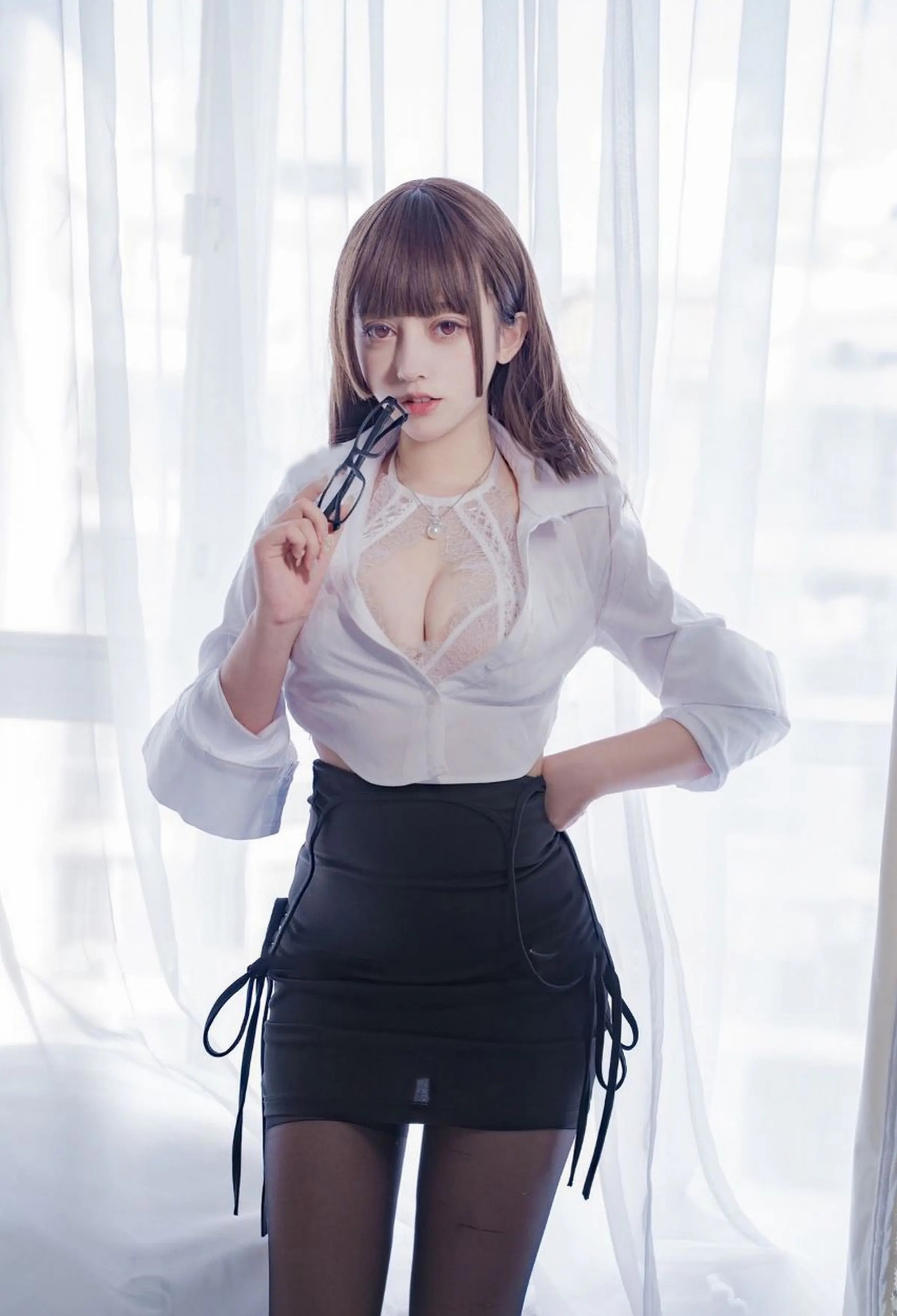Coser美女_过期米线线喵_No.132 小秘书 主题写真 [37P]Xiuren秀人写真高清美女套图写真下载-看套图看套图