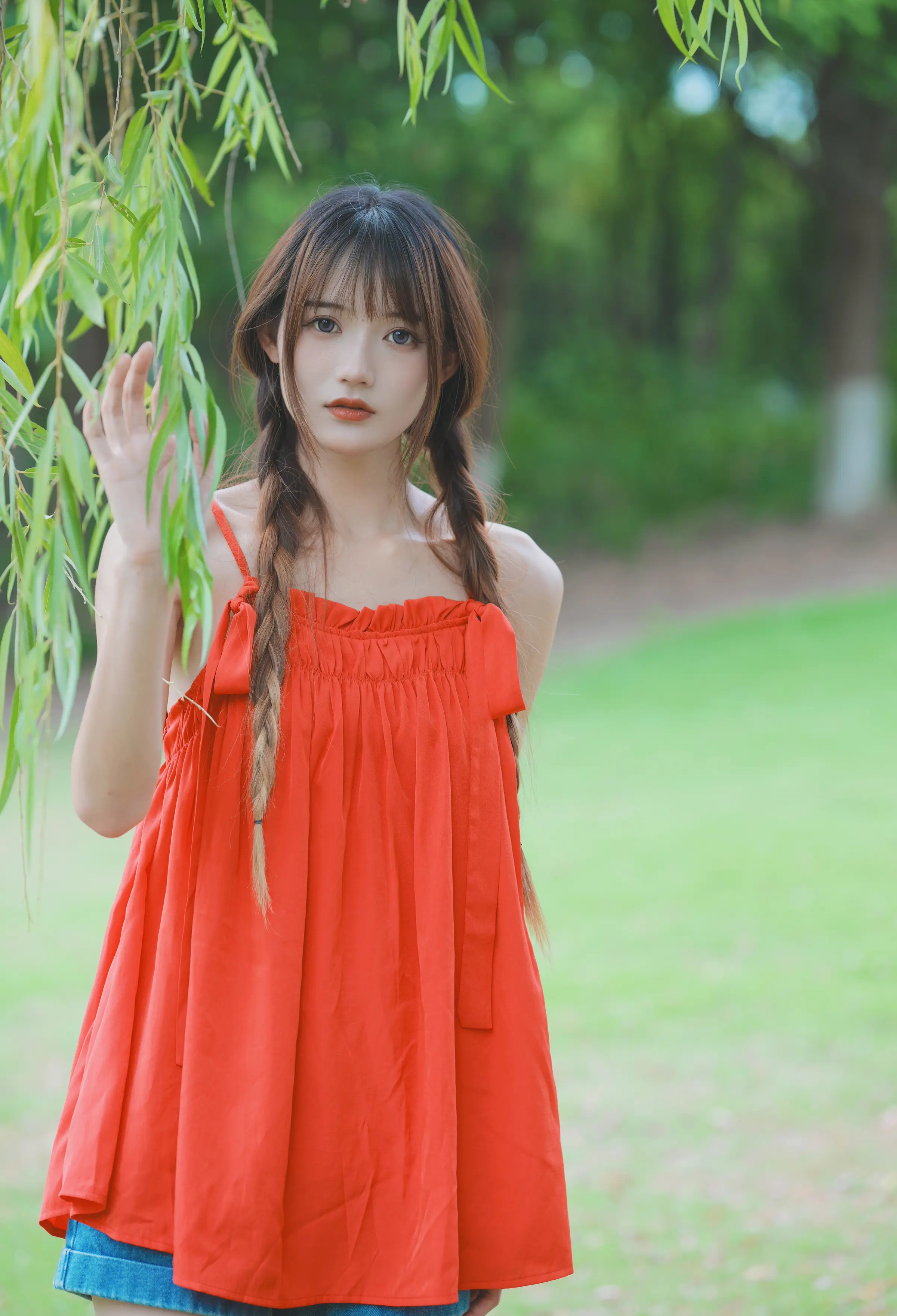 颜值博主_兔子Zzz不吃胡萝卜_No.153 &ndash; 夏日香气 主题写真 [30P]Xiuren秀人写真高清美女套图写真下载-看套图看套图