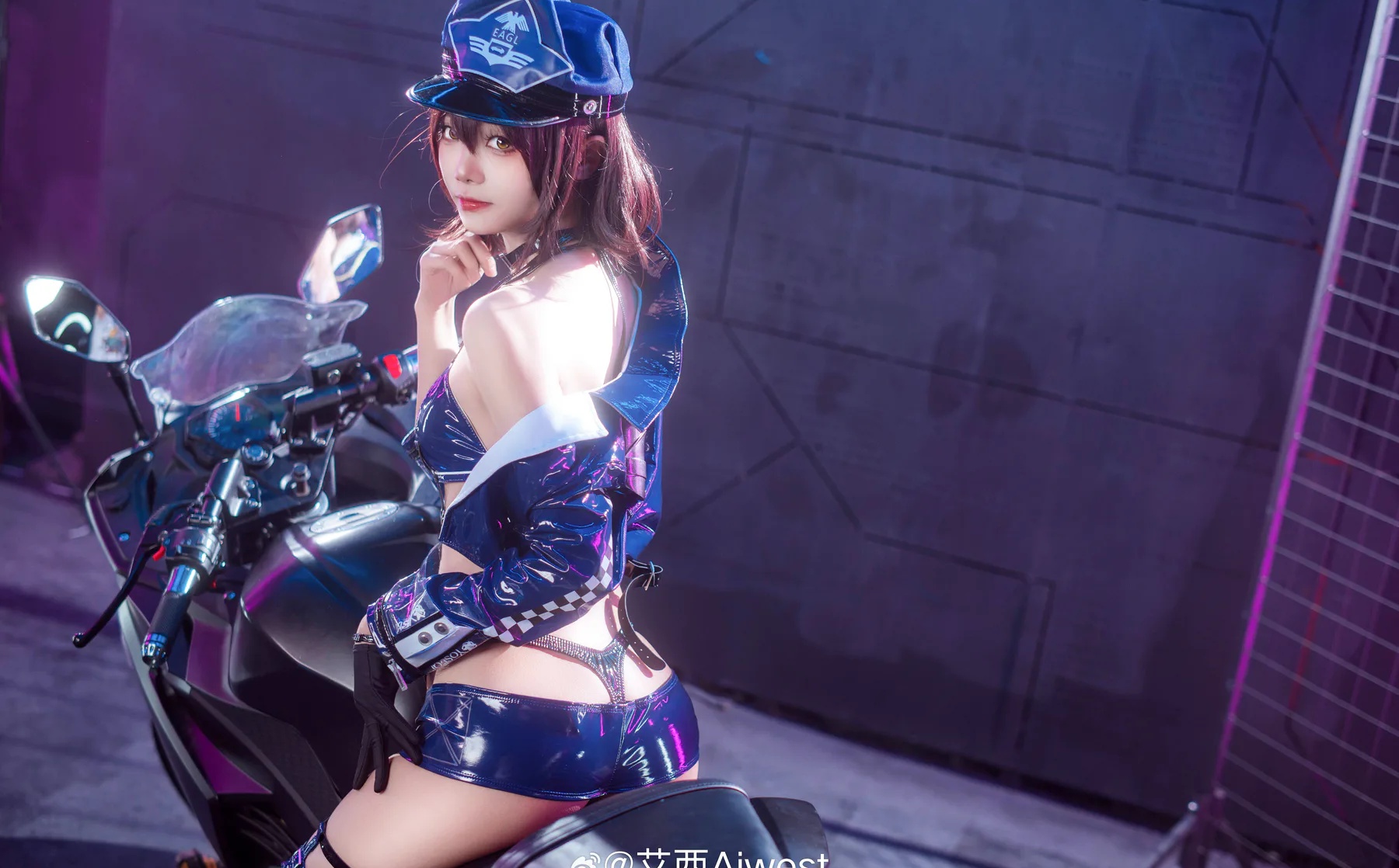 颜值Coser美女_喜欢爱理吗_No.001 &ndash; &艾西Aiwest 赛车女郎 [56P]-看套图