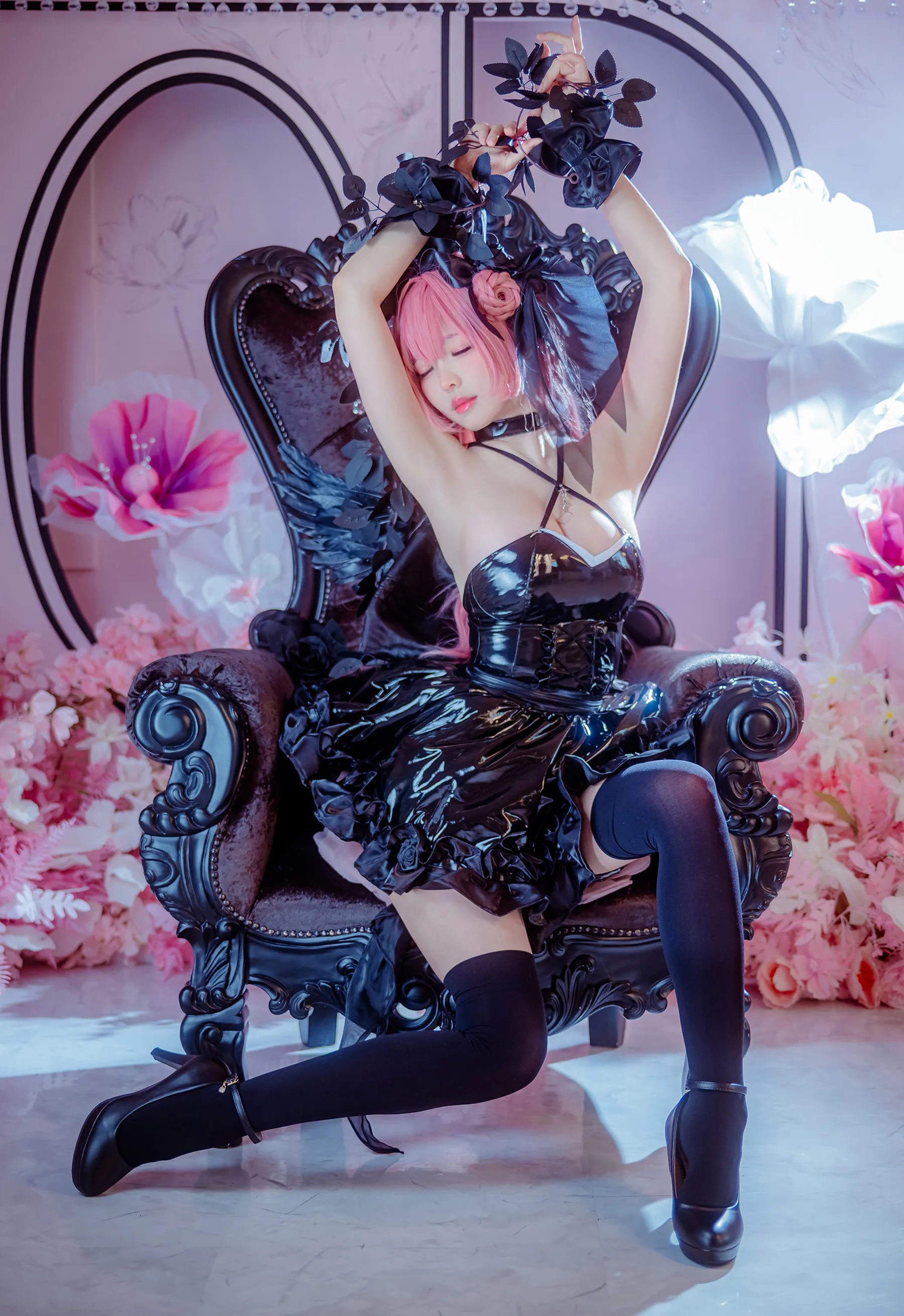 Coser妹子_ElyEE子_No.146 2024.June-Tier 3 主题写真 [55P]Xiuren秀人写真高清美女套图写真下载-看套图看套图