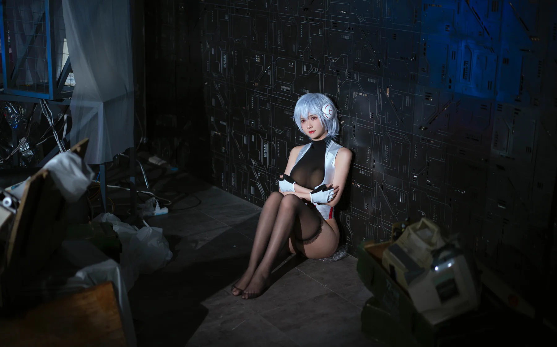 动漫博主_鳗鱼霏儿_No.103 Easylive 主题写真 [29P]Xiuren秀人写真高清美女套图写真下载-看套图看套图