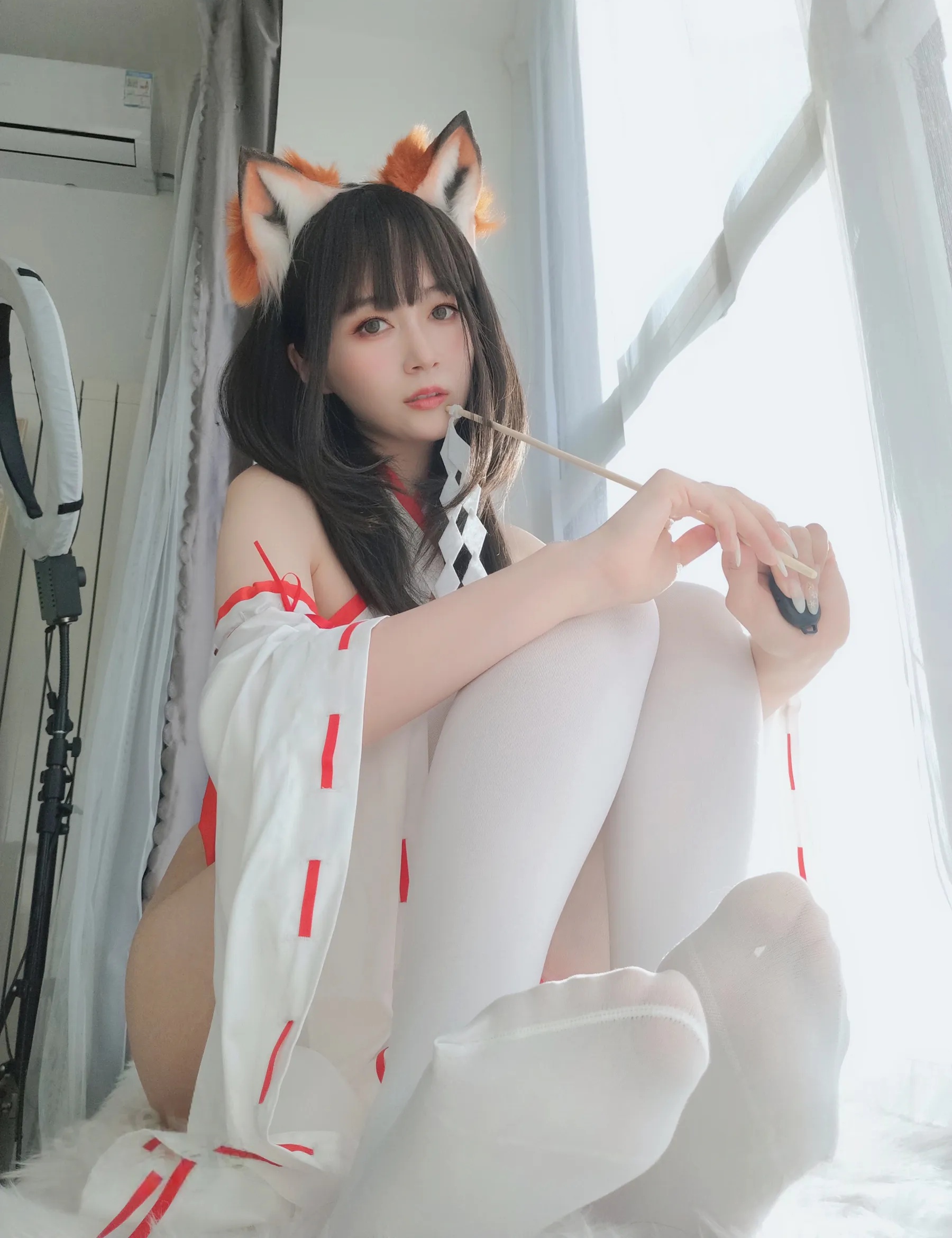 国产Coser美女白银81_NO.185 神社小狐狸 [93P]Xiuren秀人写真高清美女套图写真下载-看套图看套图