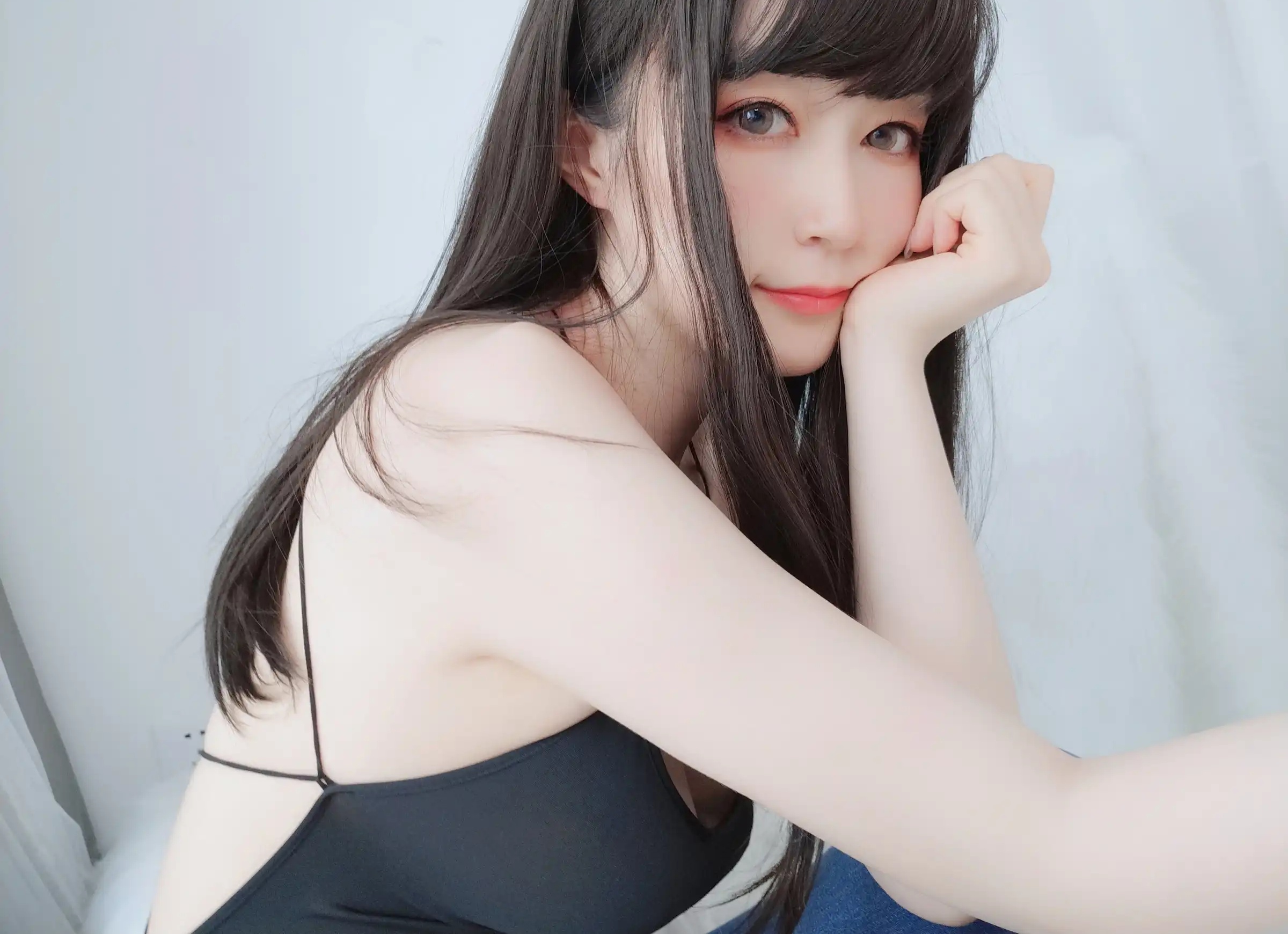 台湾Coser美女白银81-037 - 露背上衣 主题写真 [63P]Xiuren秀人写真高清美女套图写真下载-看套图看套图