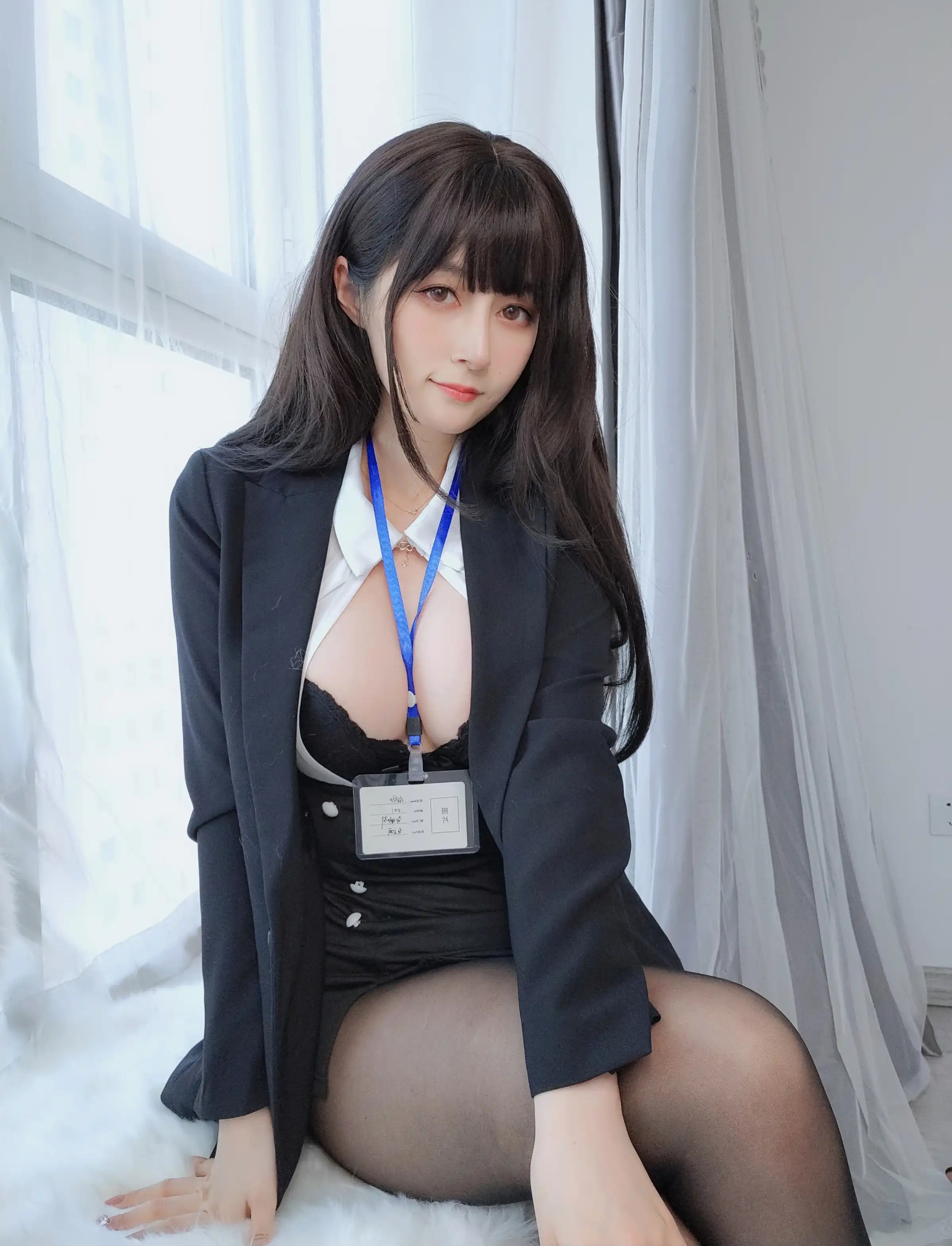 台湾Coser美女白银81-088 - 自拍 Vol.62 黑丝OL 主题写真 [169P]Xiuren秀人写真高清美女套图写真下载-看套图看套图