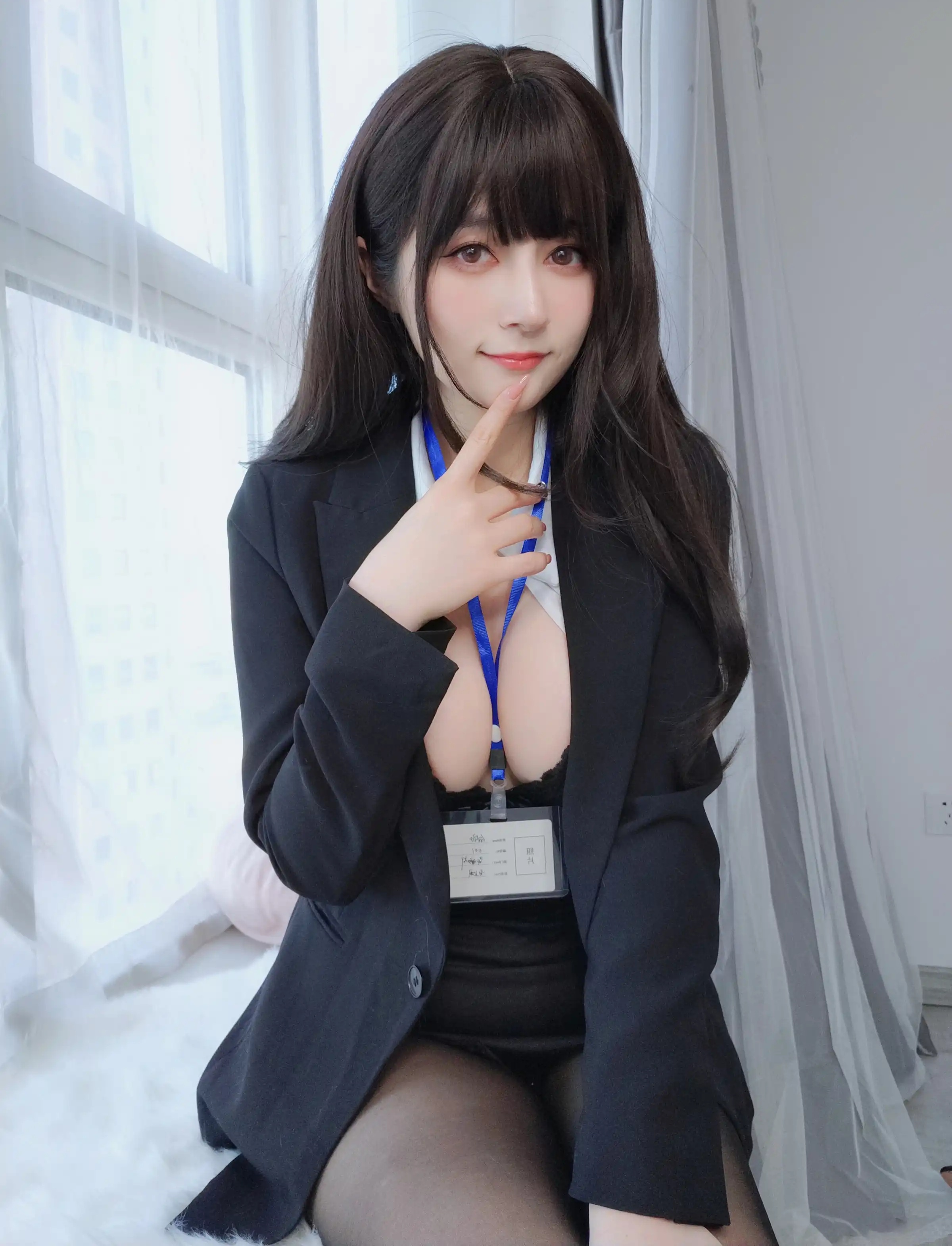 台湾Coser美女白银81-088 - 自拍 Vol.62 黑丝OL 主题写真 [169P]Xiuren秀人写真高清美女套图写真下载-看套图看套图