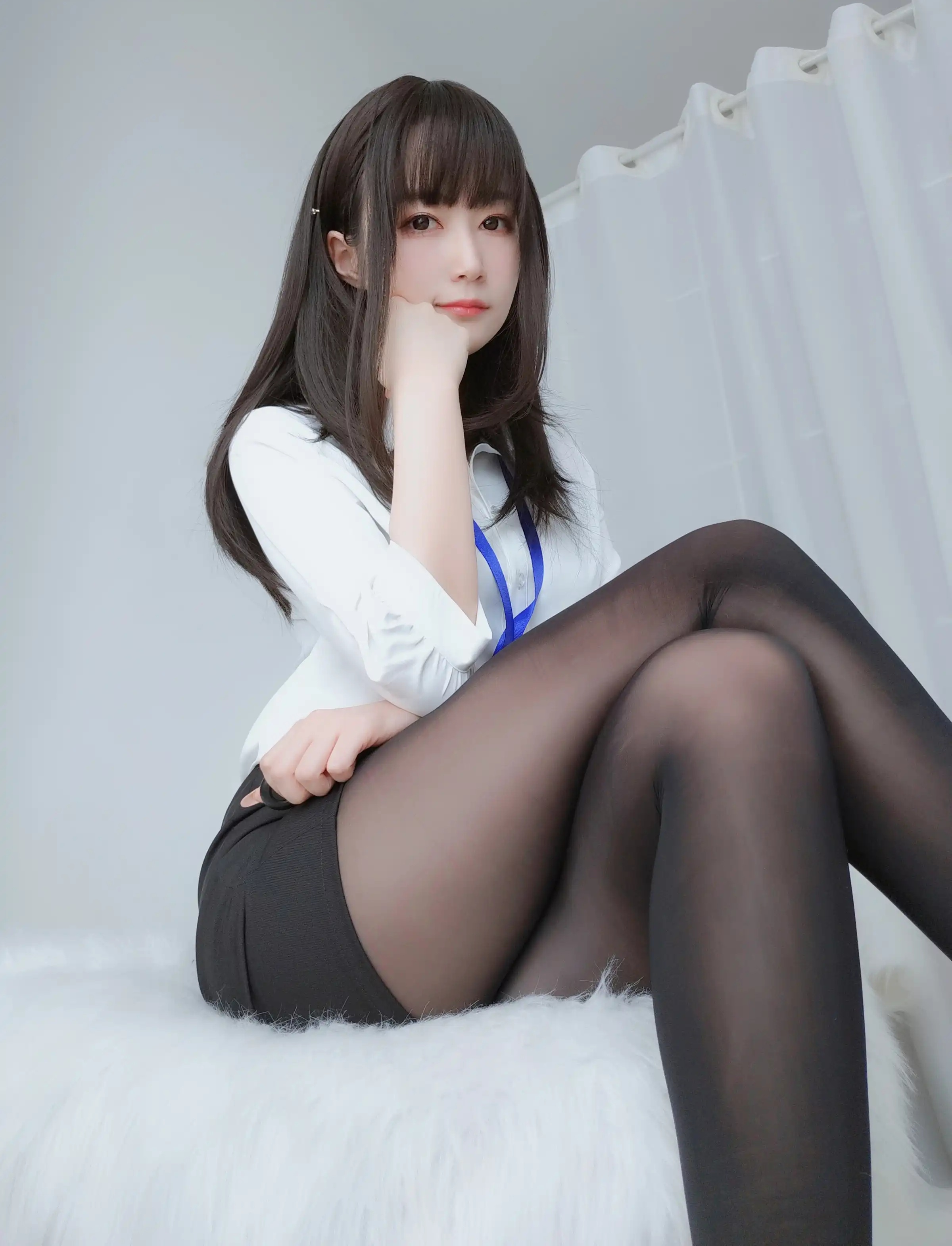 台湾Coser美女白银81-047 - 制服 主题写真 [125P]Xiuren秀人写真高清美女套图写真下载-看套图看套图