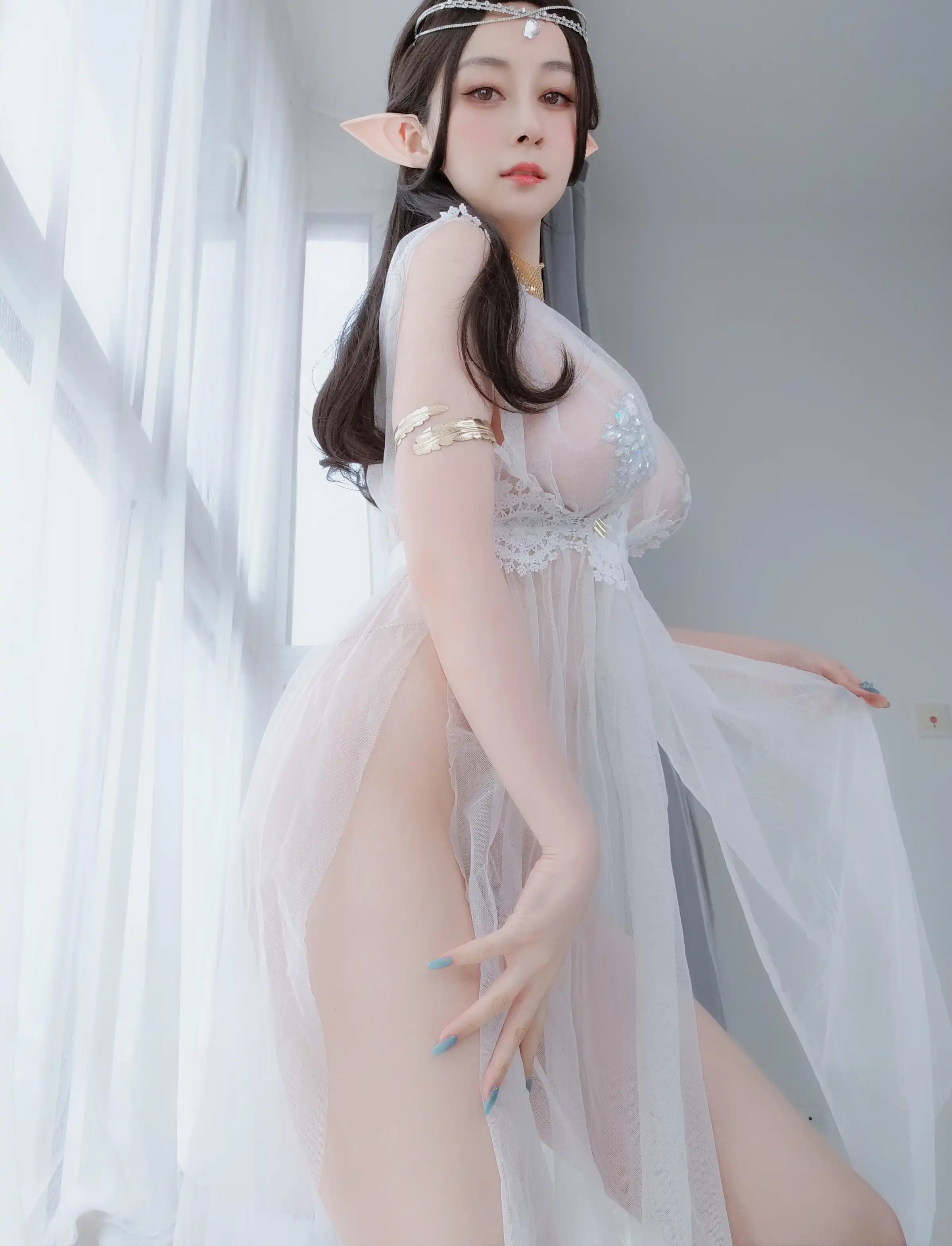 台湾Coser美女白银81-073 - 精灵宝石内衣 主题写真 [70P]Xiuren秀人写真高清美女套图写真下载-看套图看套图