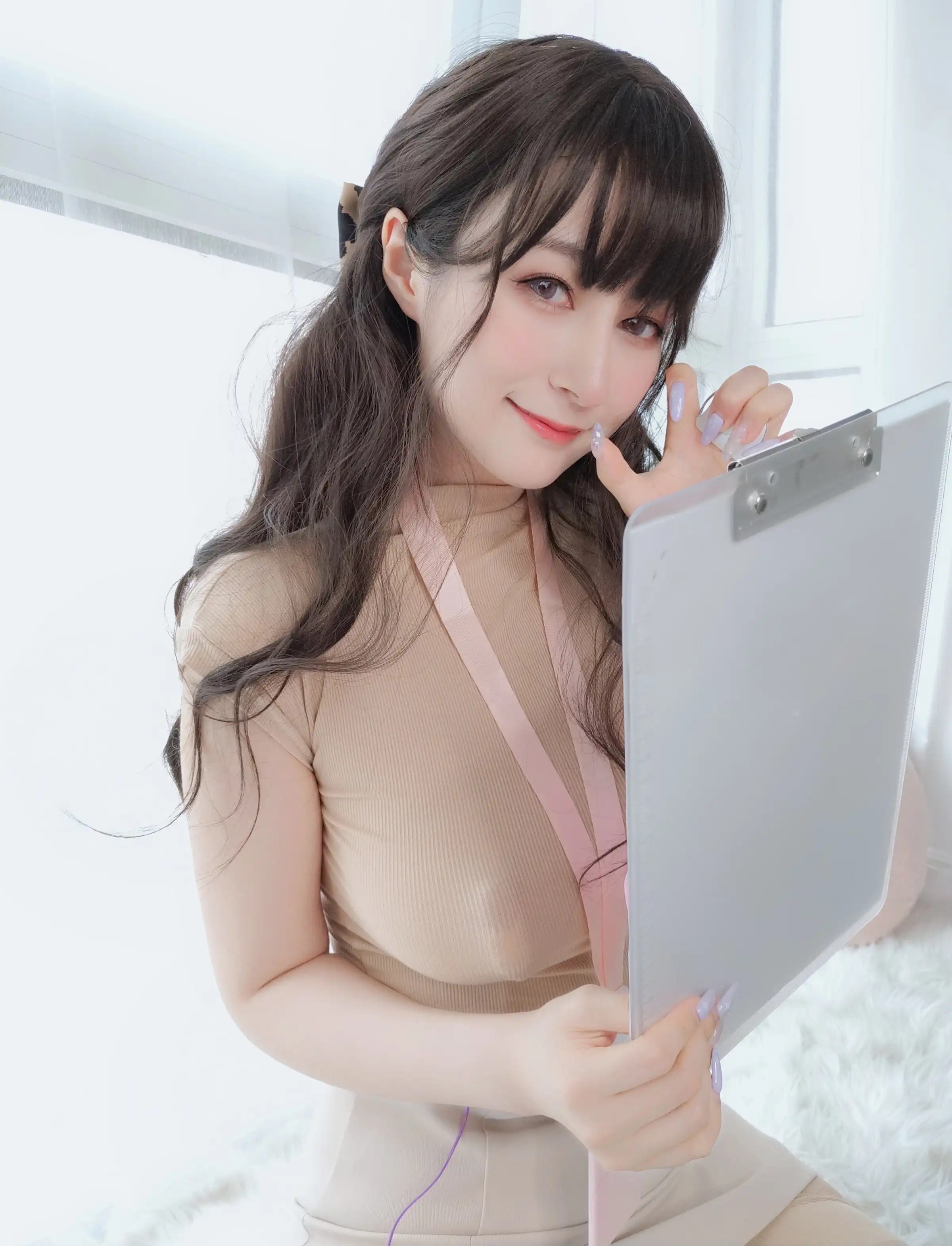 台湾Coser美女白银81-121 - 和上司的秘密会议 主题写真 [22P]Xiuren秀人写真高清美女套图写真下载-看套图看套图