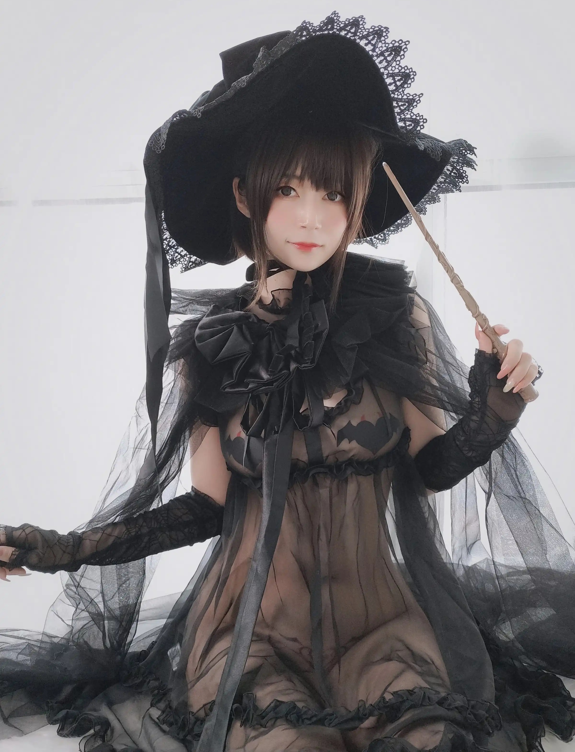台湾Coser美女白银81-050 - 见习魔女 主题写真 [126P]Xiuren秀人写真高清美女套图写真下载-看套图看套图