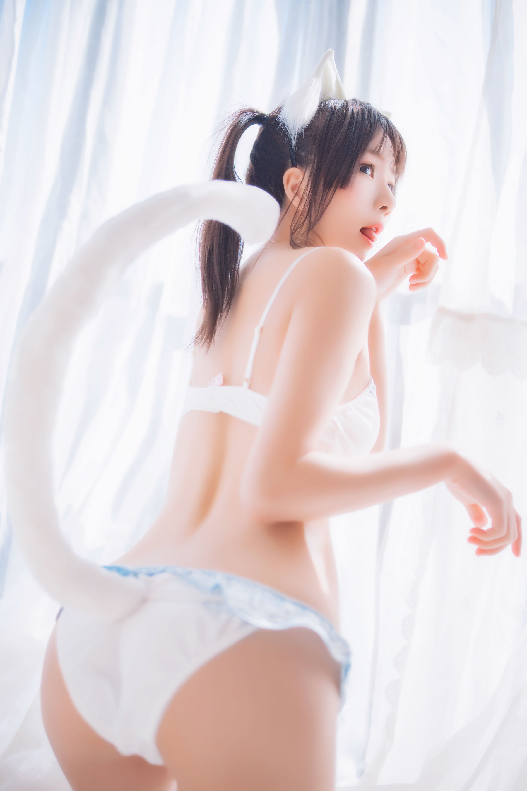 [COSPLAY] 桜桃喵 – 一只爱恋-看套图