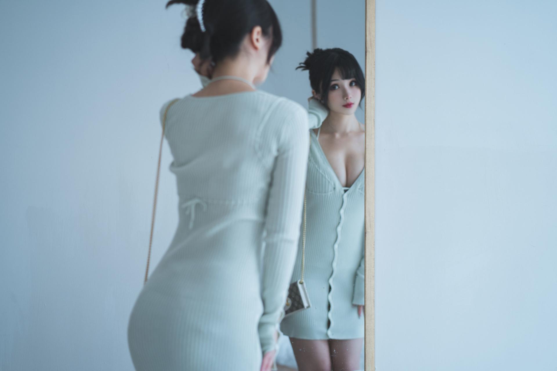 [COSPLAY]rioko凉凉子 – 人妻毛衣-看套图