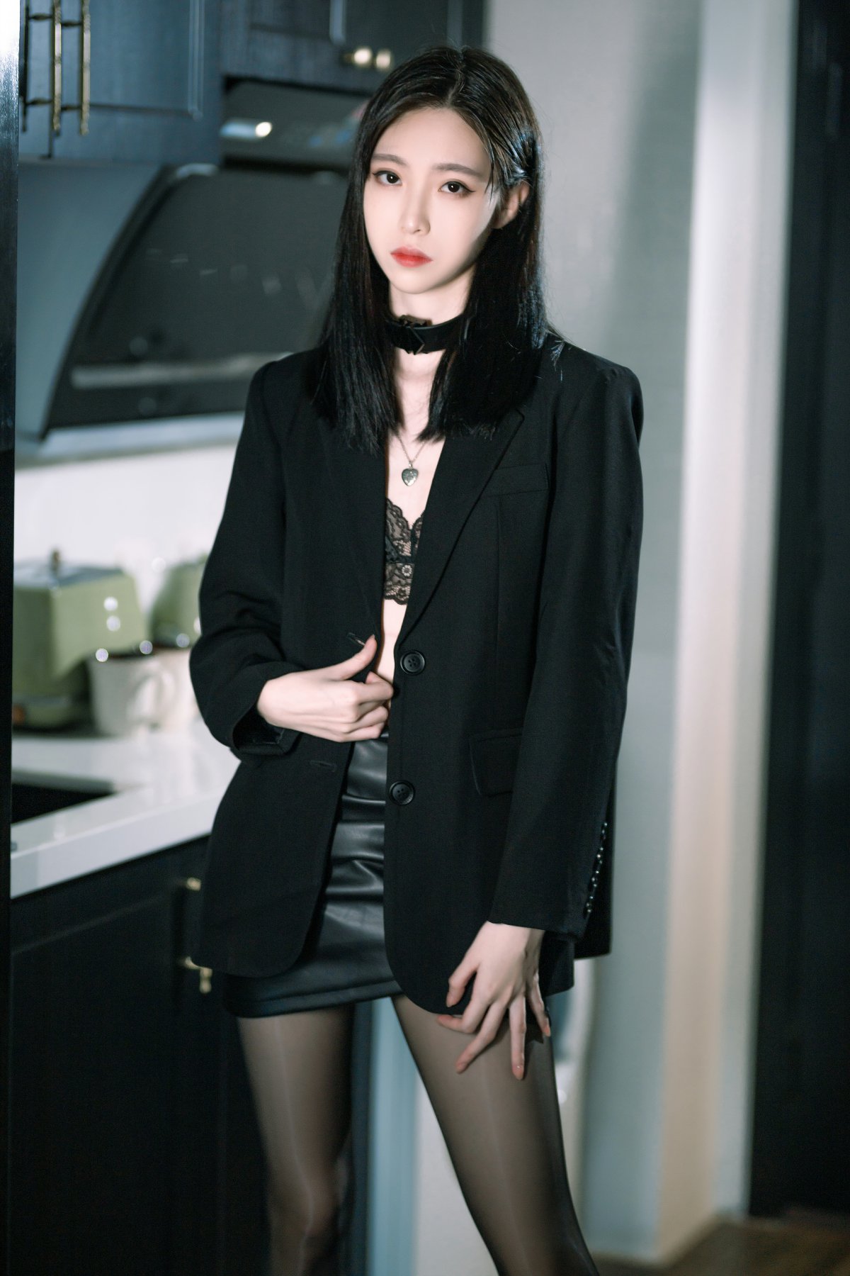 图片[3]-[COSPLAY]许岚 – 黑丝西装-看套图