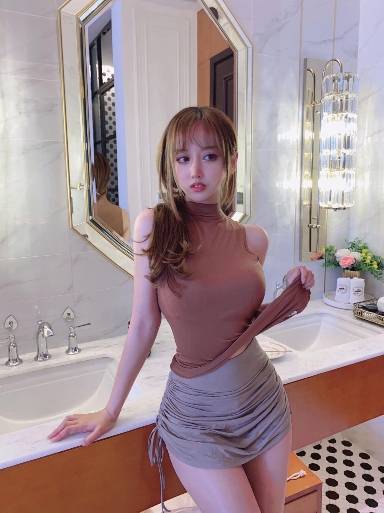 [COSPLAY]过期米线线喵 – 丝袜少妇诱惑-看套图