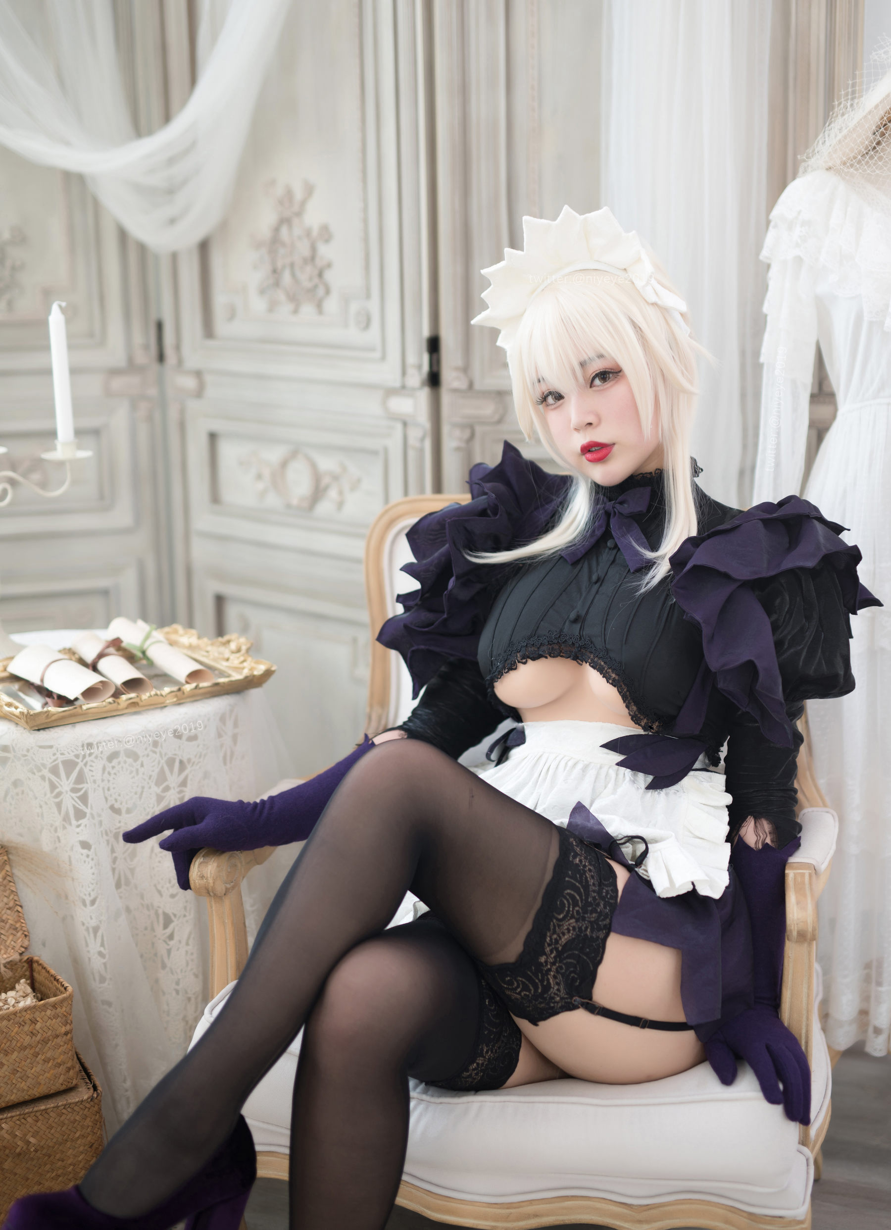[COSPLAY]萌系小姐姐-白烨 – 黑枪呆女仆-看套图