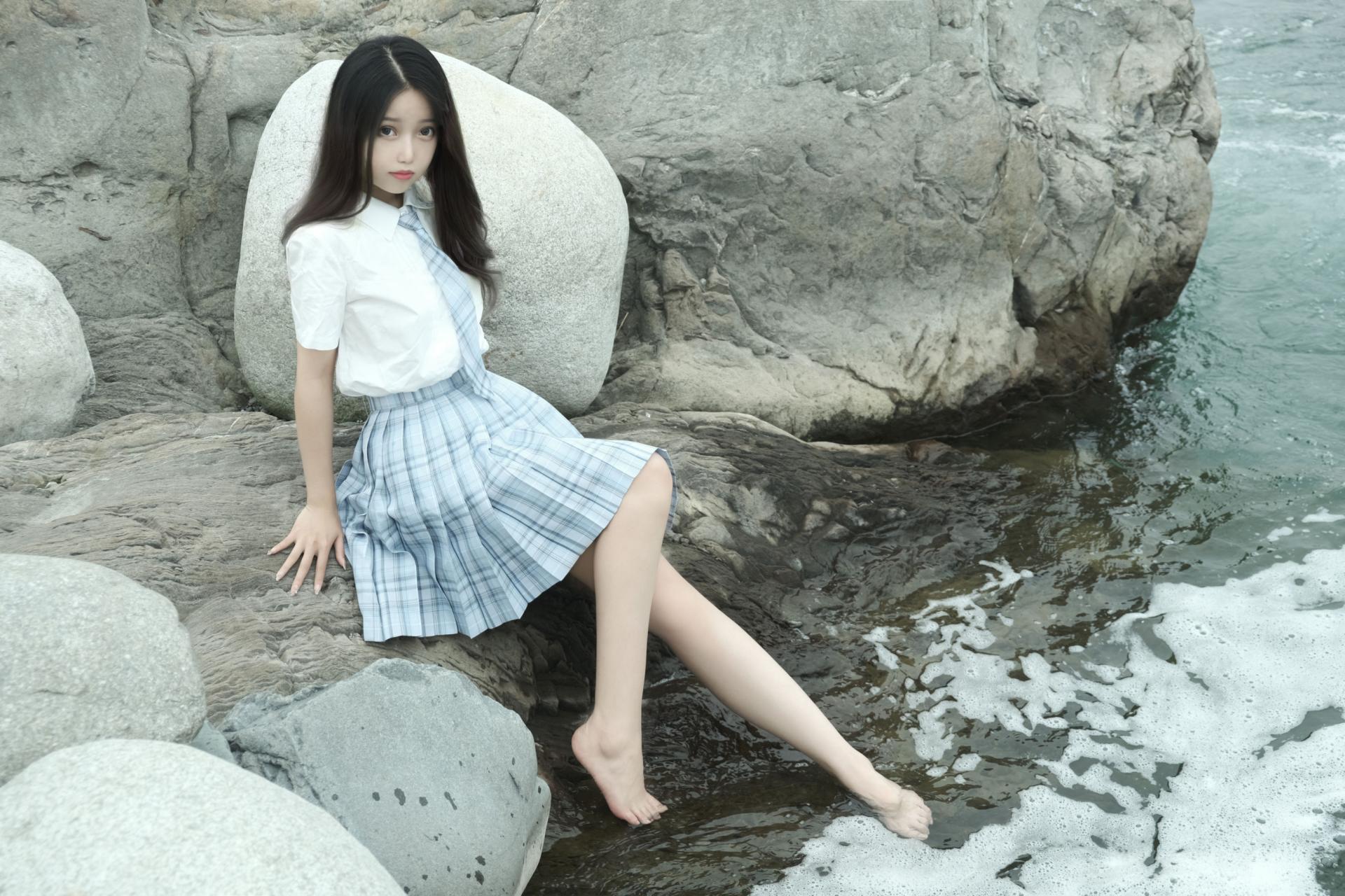 图片[2]-[COSPLAY]eloise软软 – 河边JK-看套图