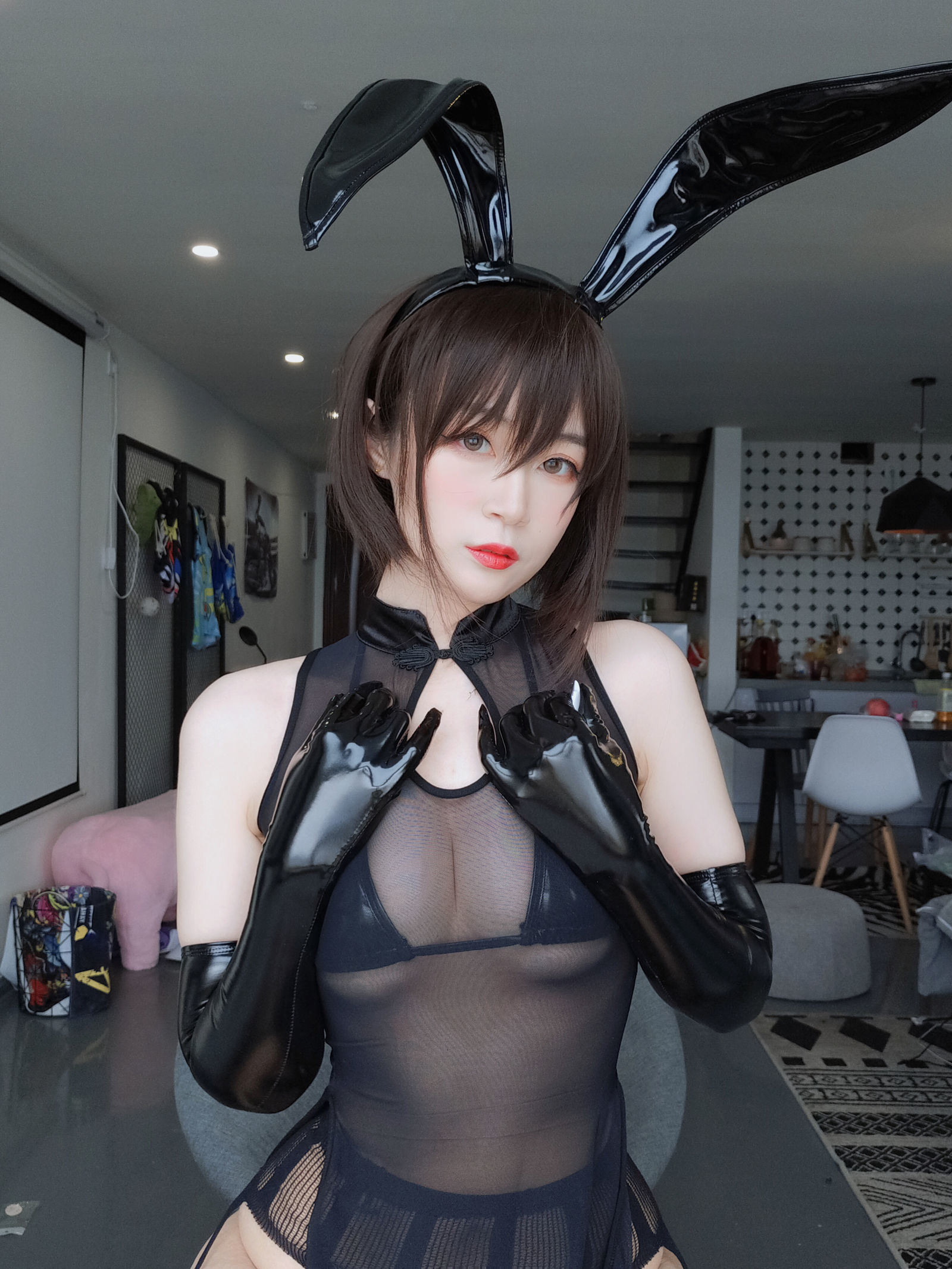 图片[5]-[COSPLAY] Coser小姐姐白银 – 透明旗袍-看套图