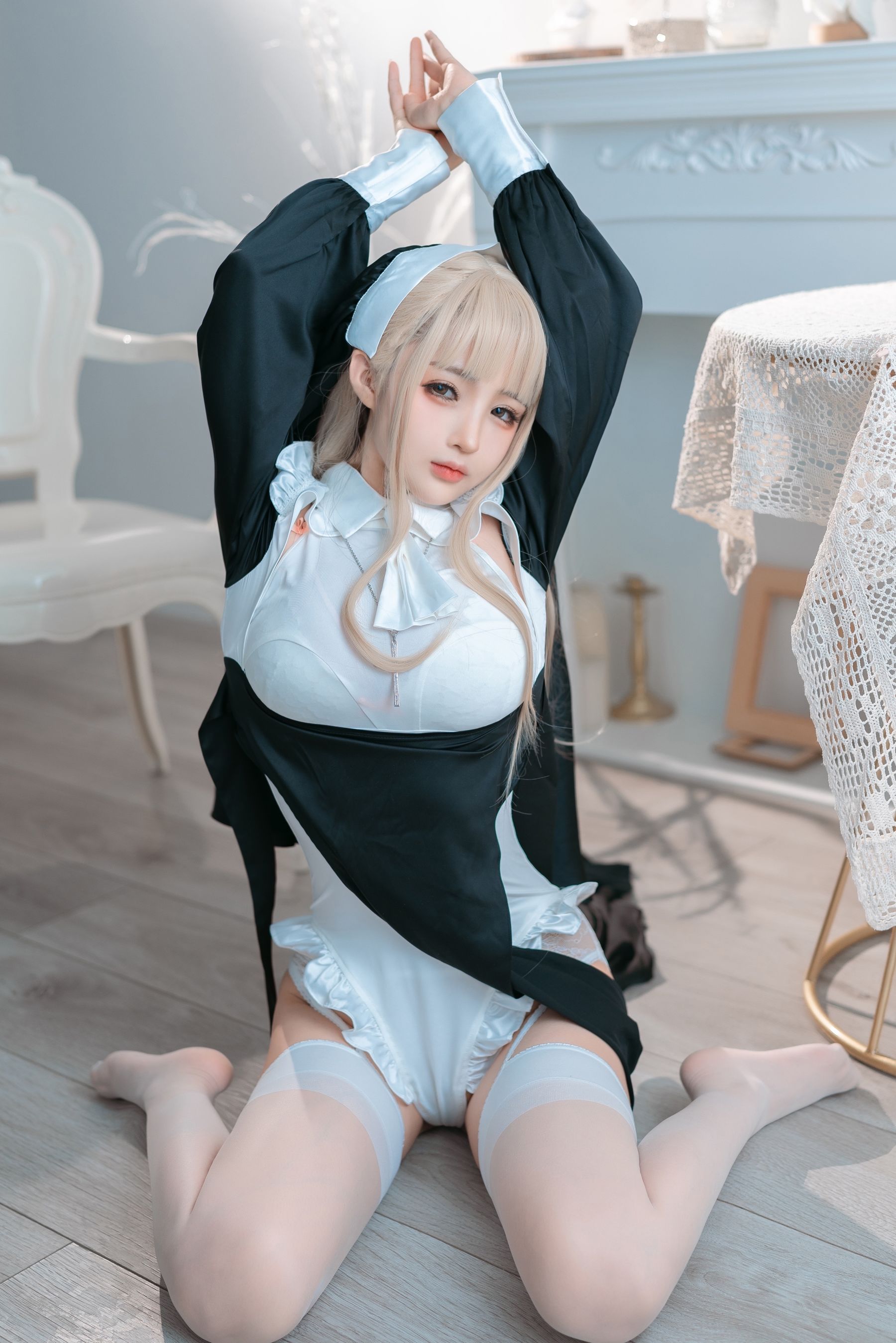 [COSPLAY] 桜井宁宁 – 修女-看套图