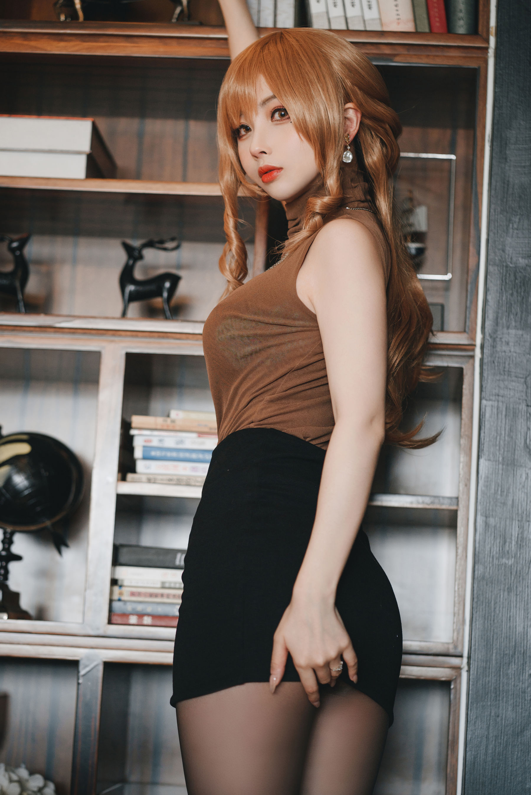 图片[5]Xiuren秀人写真高清美女套图写真下载-看套图[COSPLAY]rioko凉凉子 – 人妻的一天-公司篇Xiuren秀人写真高清美女套图写真下载-看套图看套图