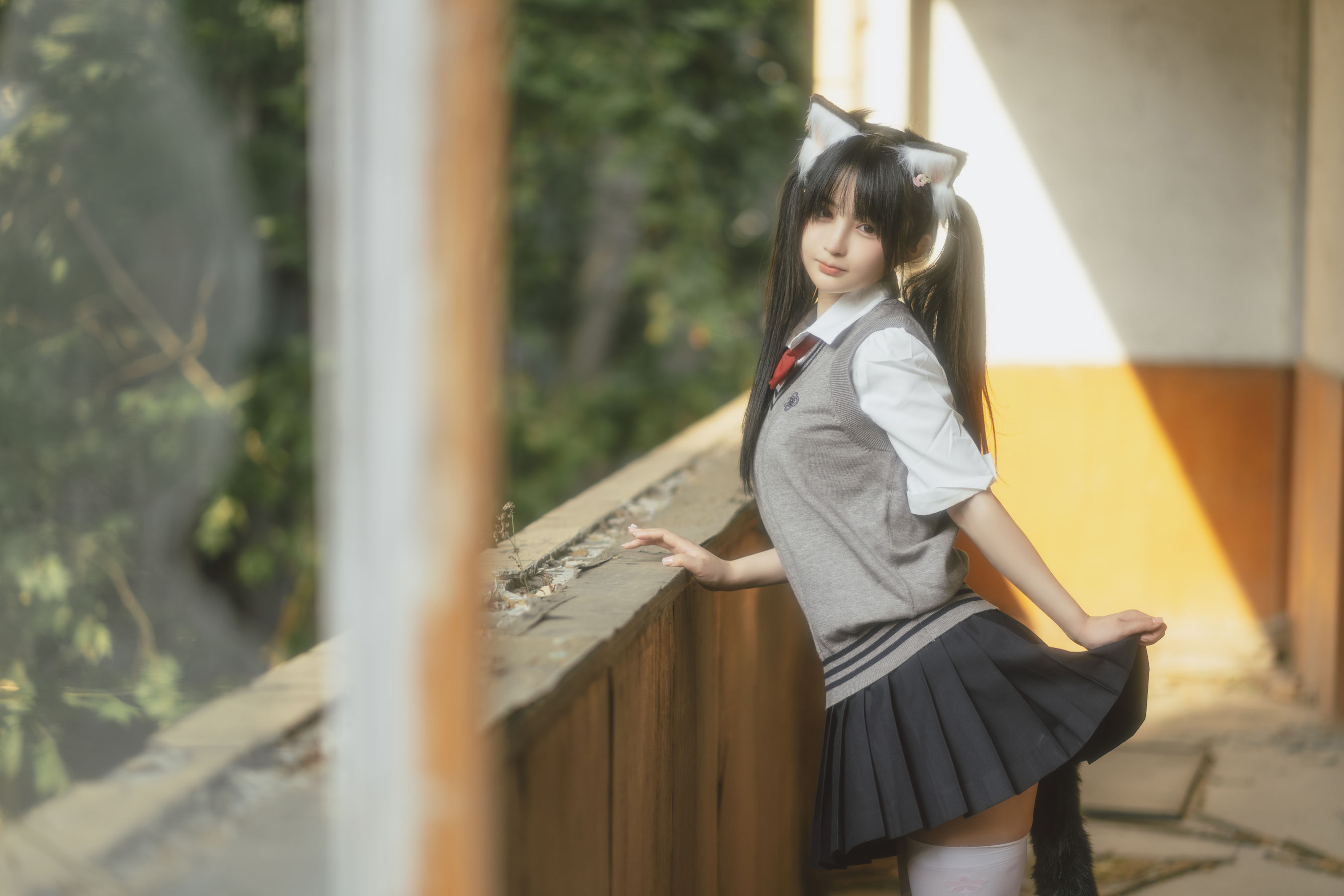 图片[2]-[COSPLAY] 桜井宁宁 – 废墟JK-看套图