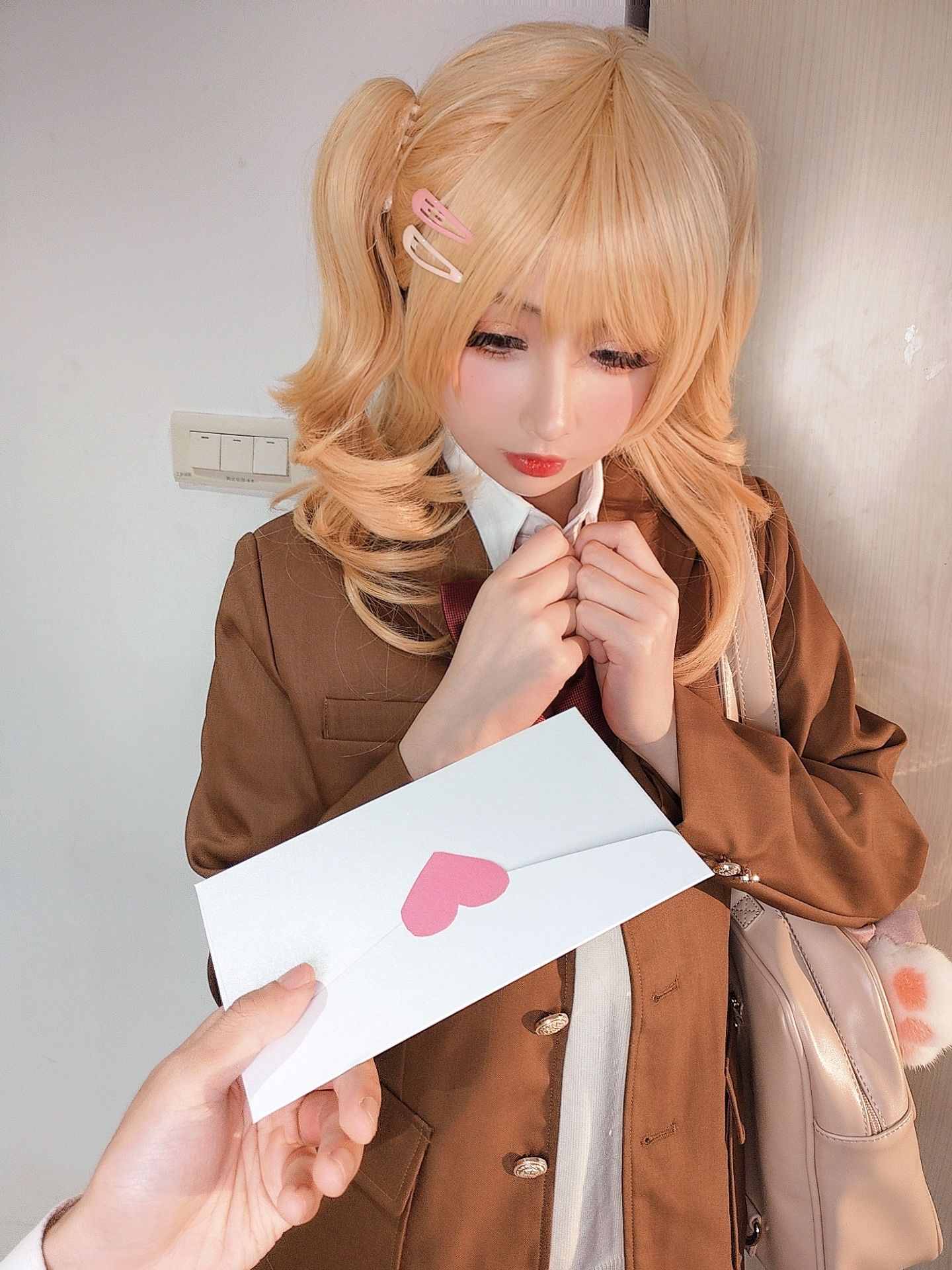 图片[4]Xiuren秀人写真高清美女套图写真下载-看套图[COSPLAY]rioko凉凉子 – 牛头人第二弹Xiuren秀人写真高清美女套图写真下载-看套图看套图