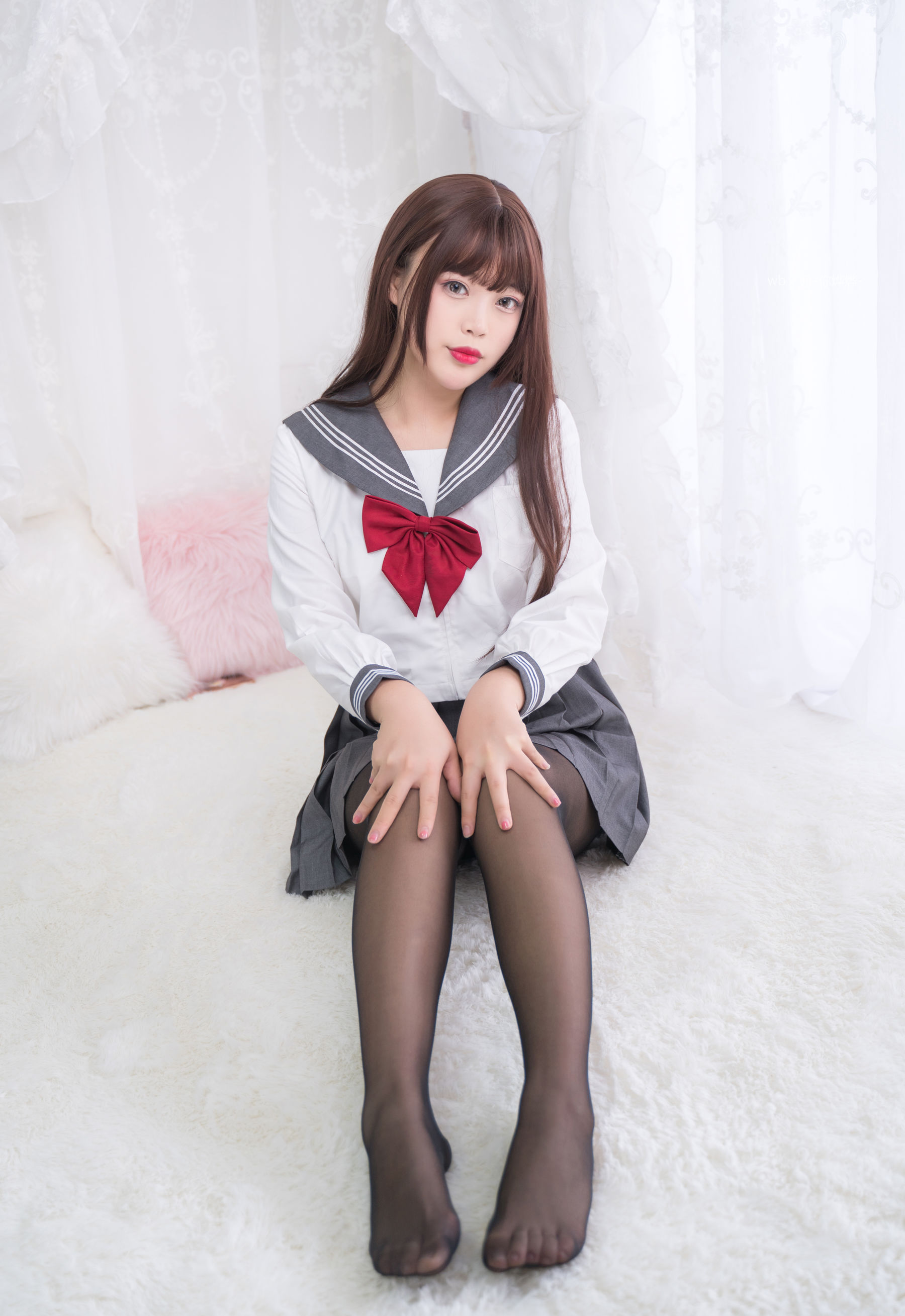 [COSPLAY]萌系小姐姐-白烨 – 绝对足域-看套图