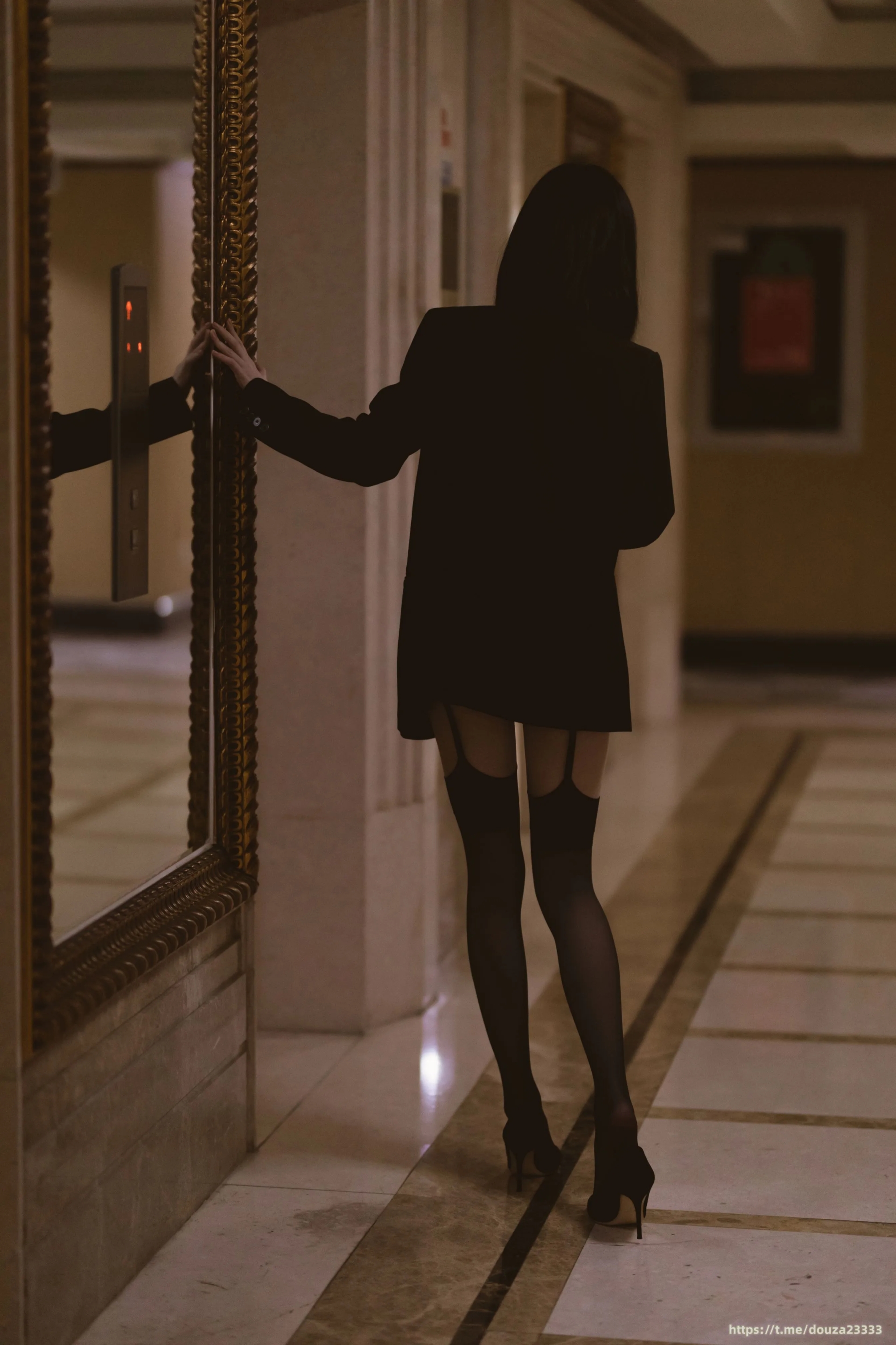图片[4]-[COSPLAY]许岚 – 醉酒OL-看套图
