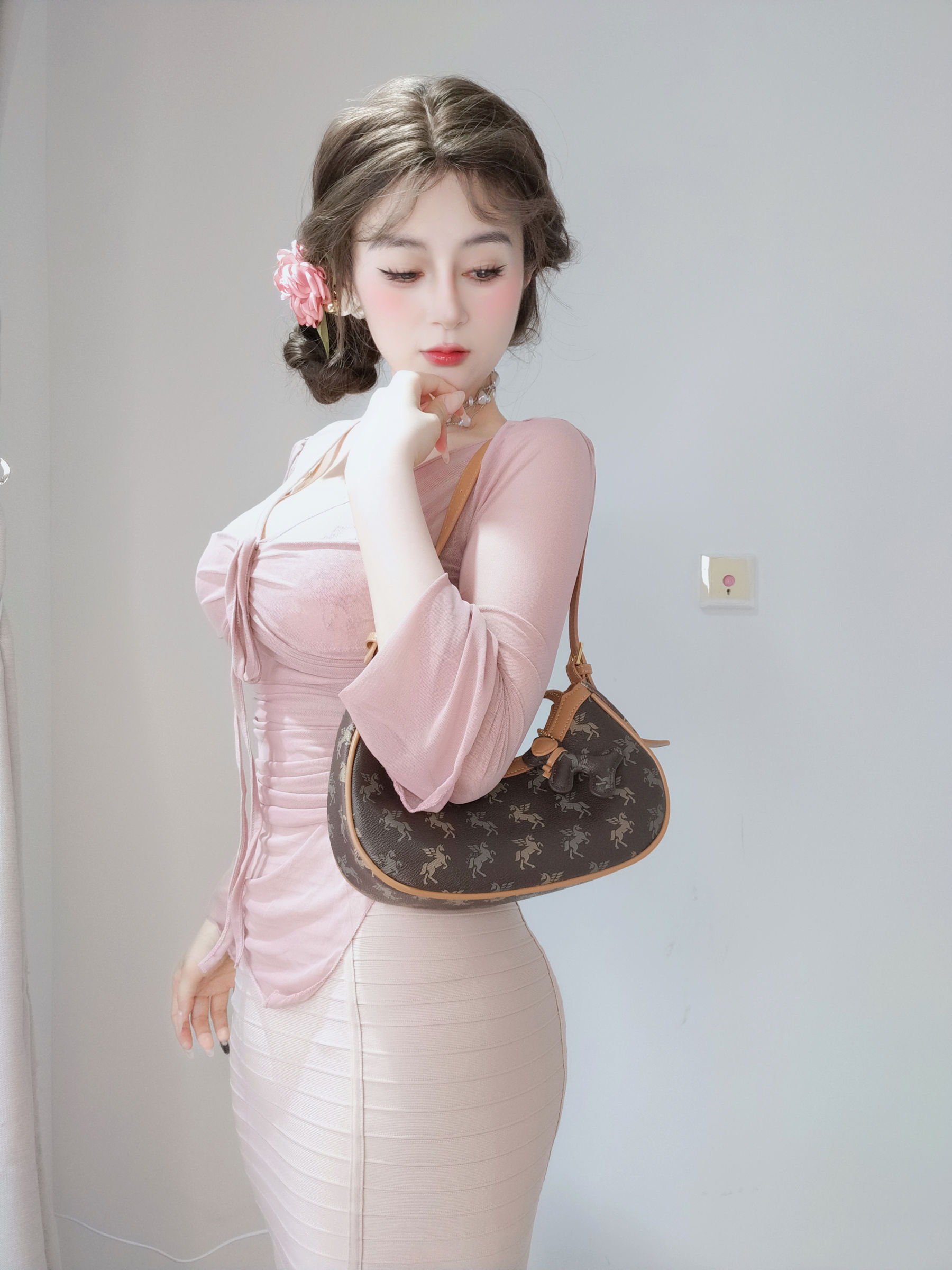 图片[4]-[COSPLAY] Coser小姐姐白银 – 粉色的邻居-看套图
