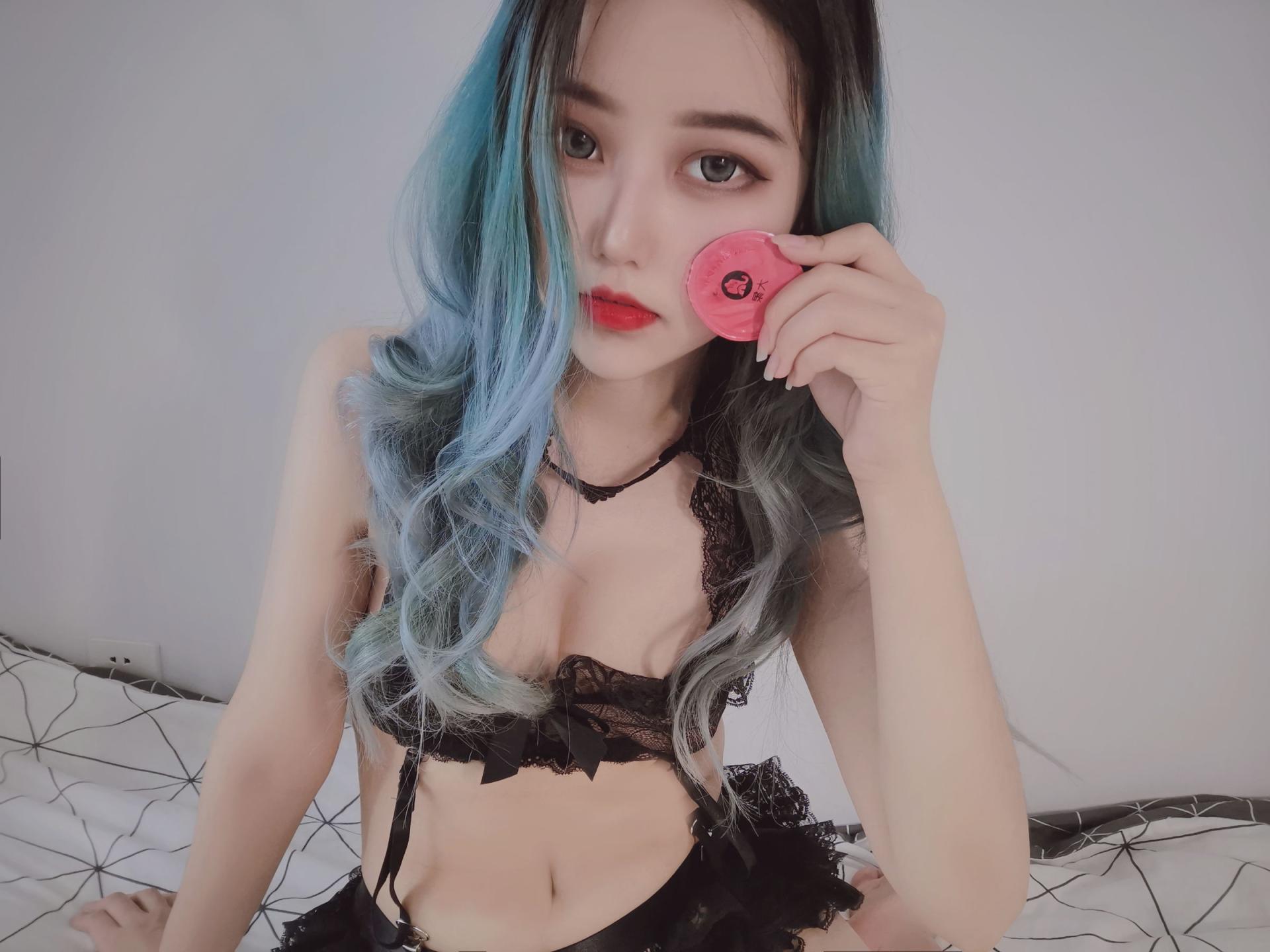 图片[2]Xiuren秀人写真高清美女套图写真下载-看套图[COSPLAY]eloise软软 – 小粉盒黑兔子Xiuren秀人写真高清美女套图写真下载-看套图看套图