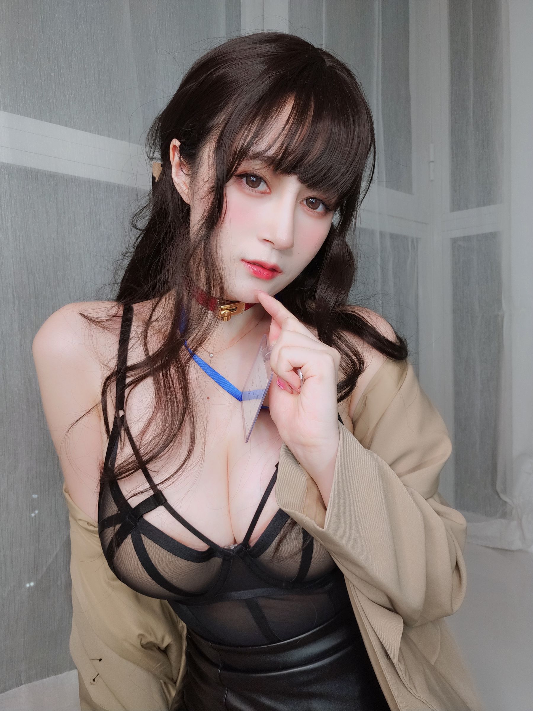 图片[3]-[COSPLAY] Coser小姐姐白银 – 风衣黑丝OL-看套图