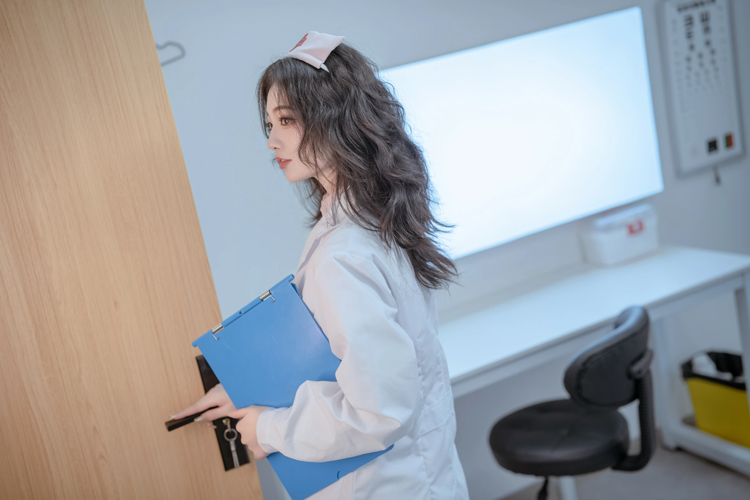 图片[2]-[COSPLAY]桃良阿宅 – 诊疗室-看套图