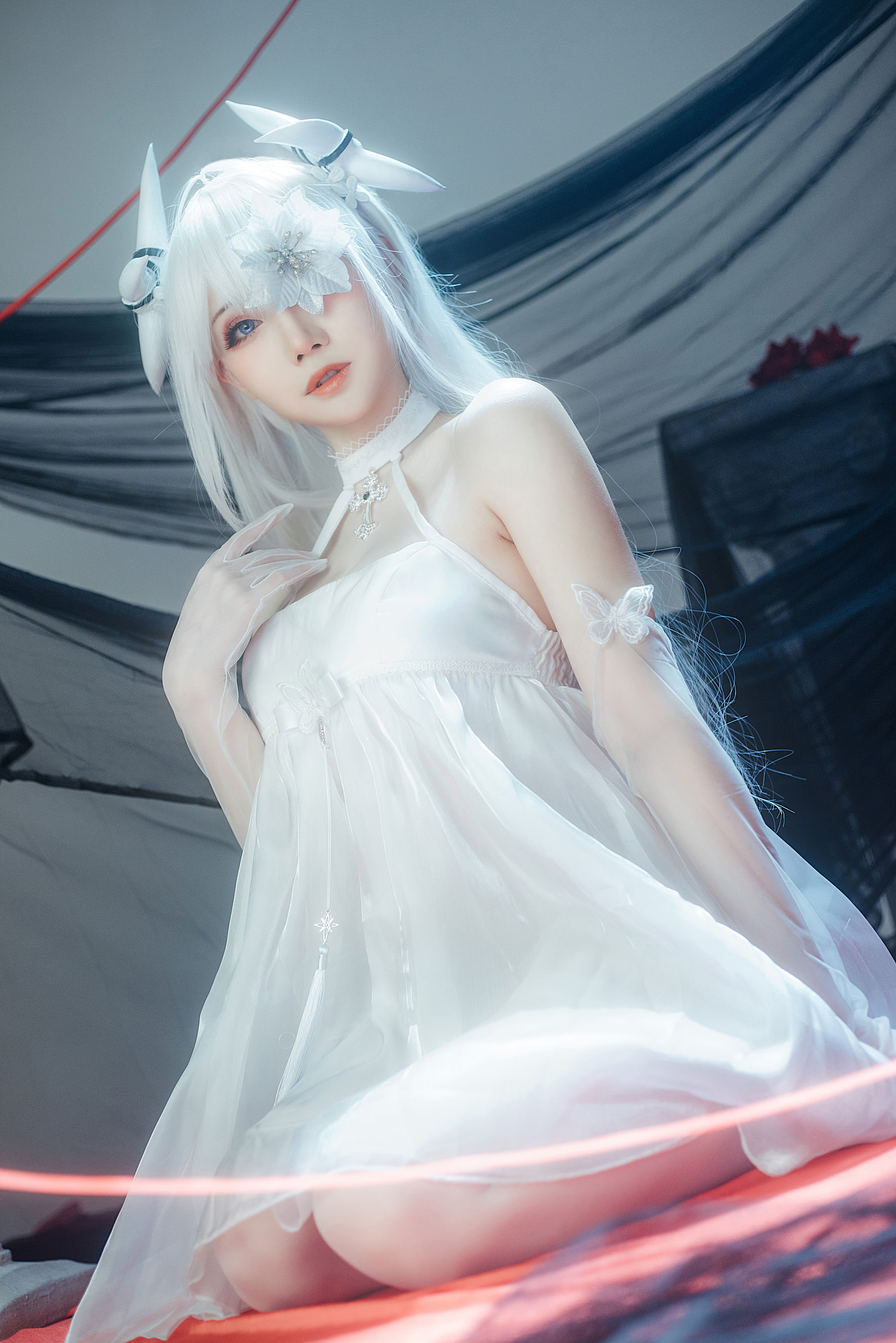 [COSPLAY] 焖焖碳&Tomoyo酱 – 碧蓝航线 埃姆登 双黑白夜之主-看套图