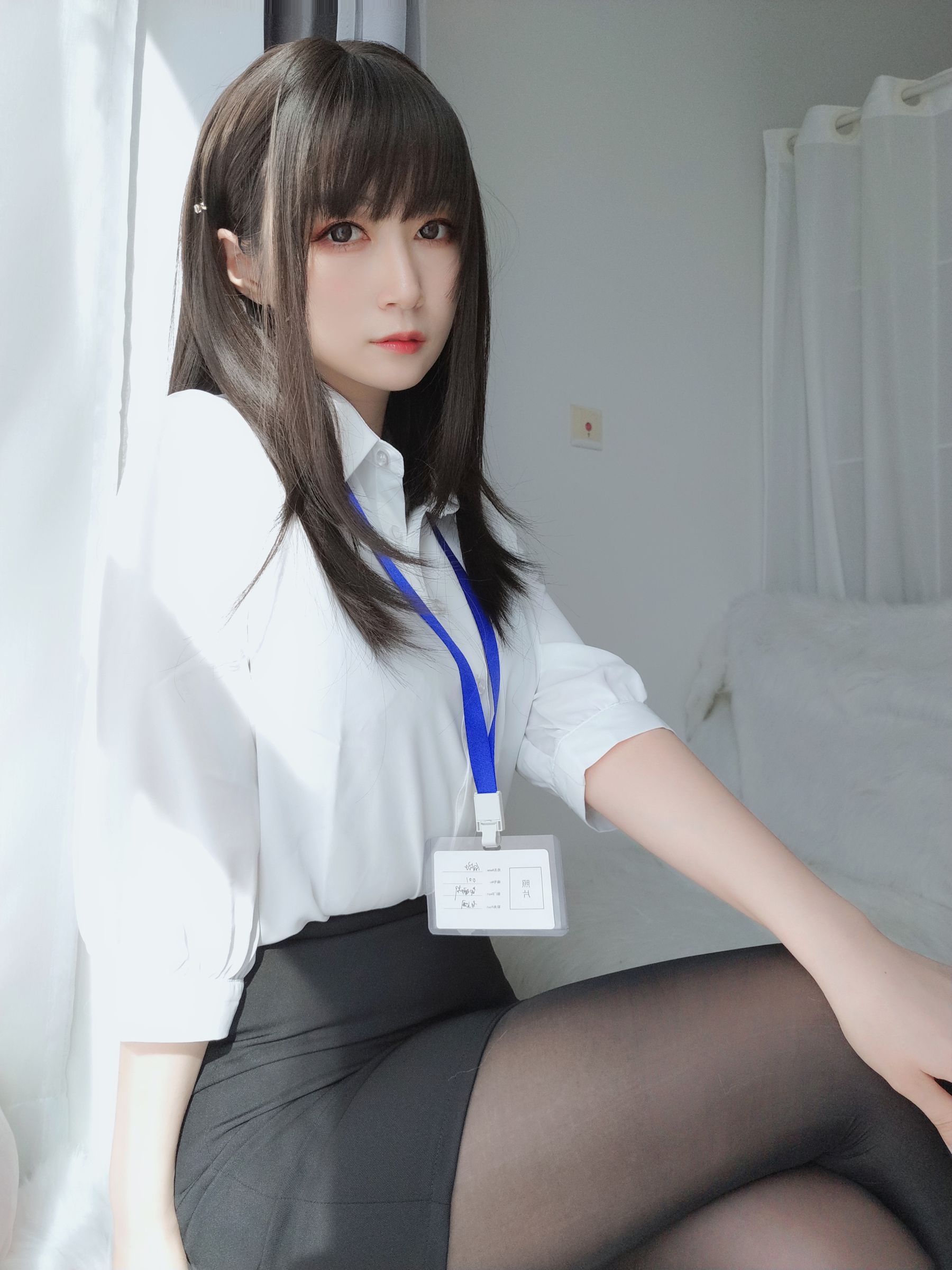 图片[2]-[COSPLAY] Coser小姐姐白银 – 制服-看套图