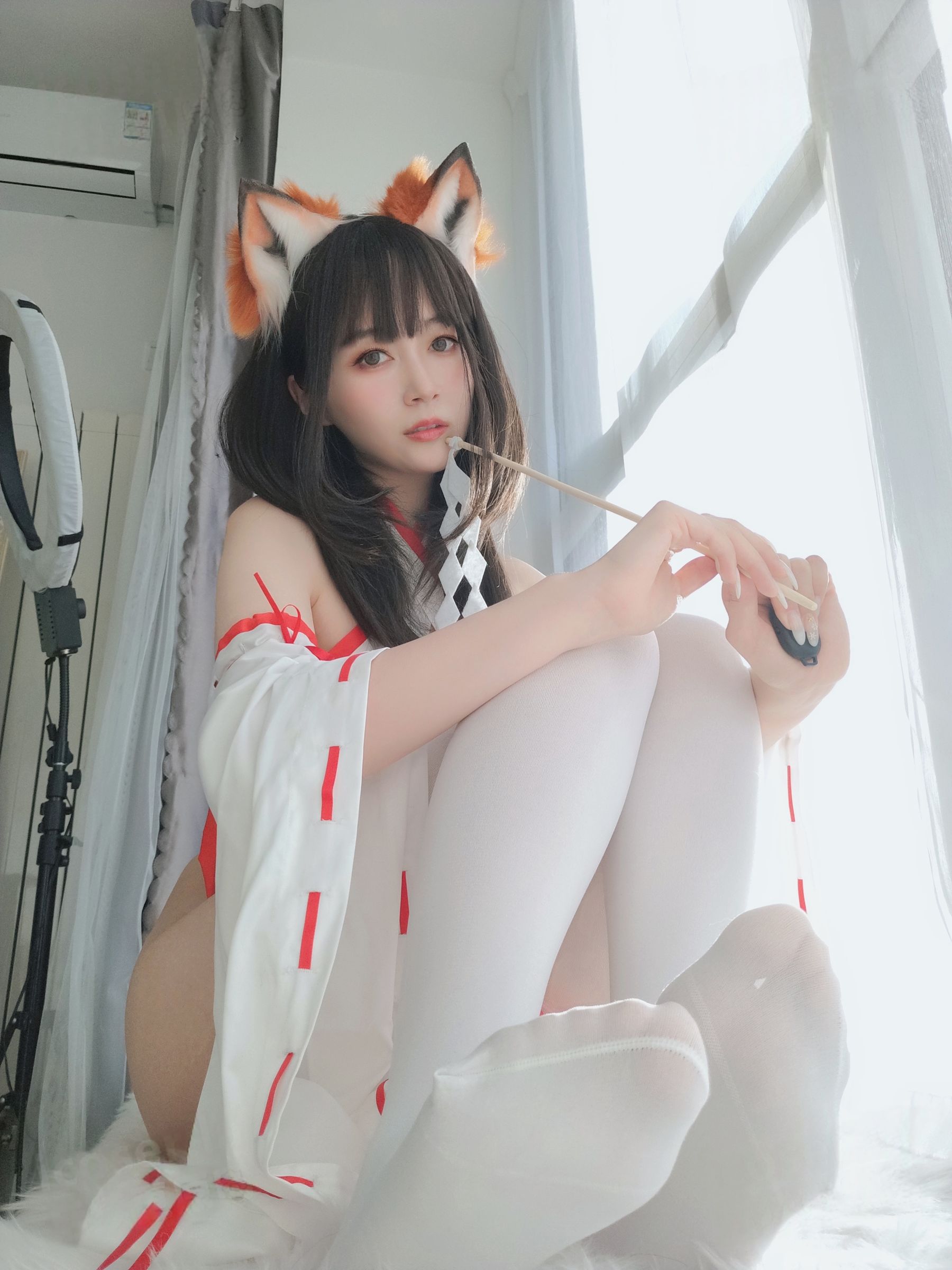 图片[2]-[COSPLAY] Coser小姐姐白银 – 神社小狐狸-看套图