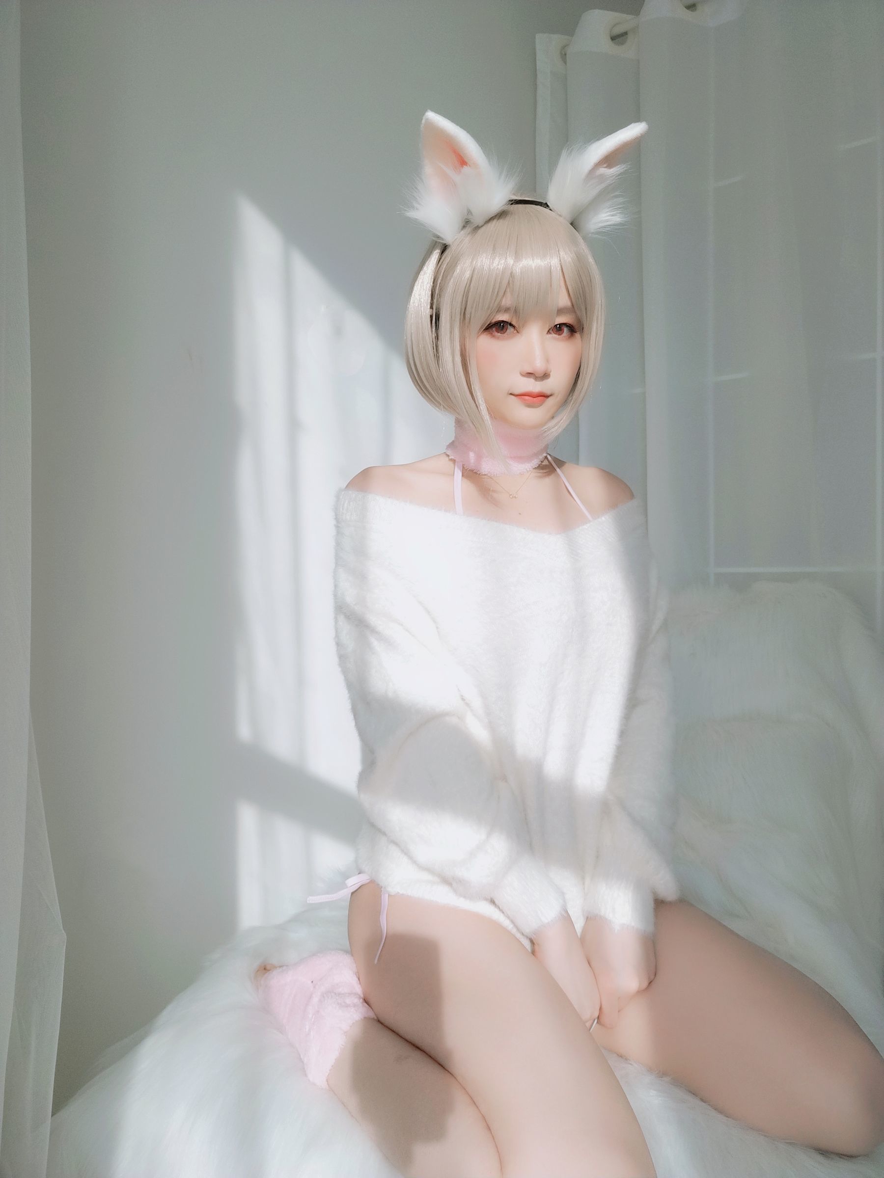 [COSPLAY] Coser小姐姐白银 – 小白兔-看套图