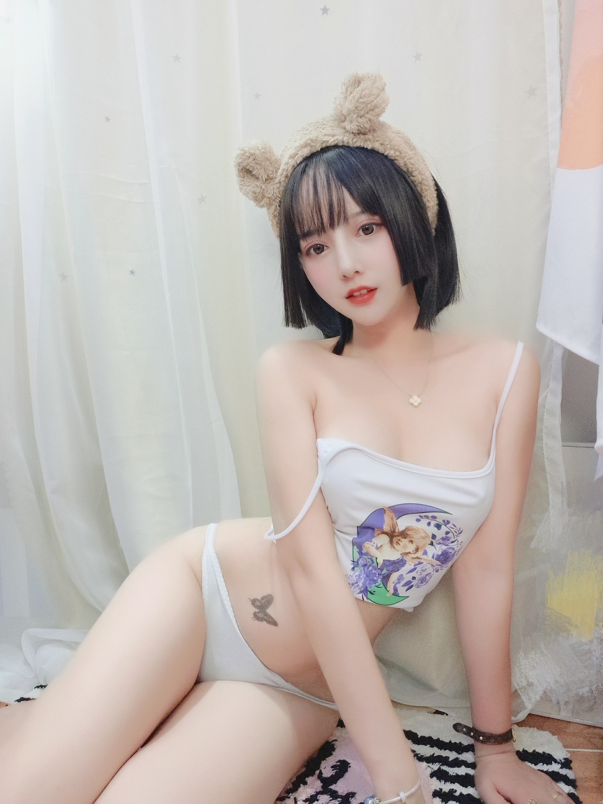 图片[2]-[COSPLAY]过期米线线喵 – 白色吊带-看套图