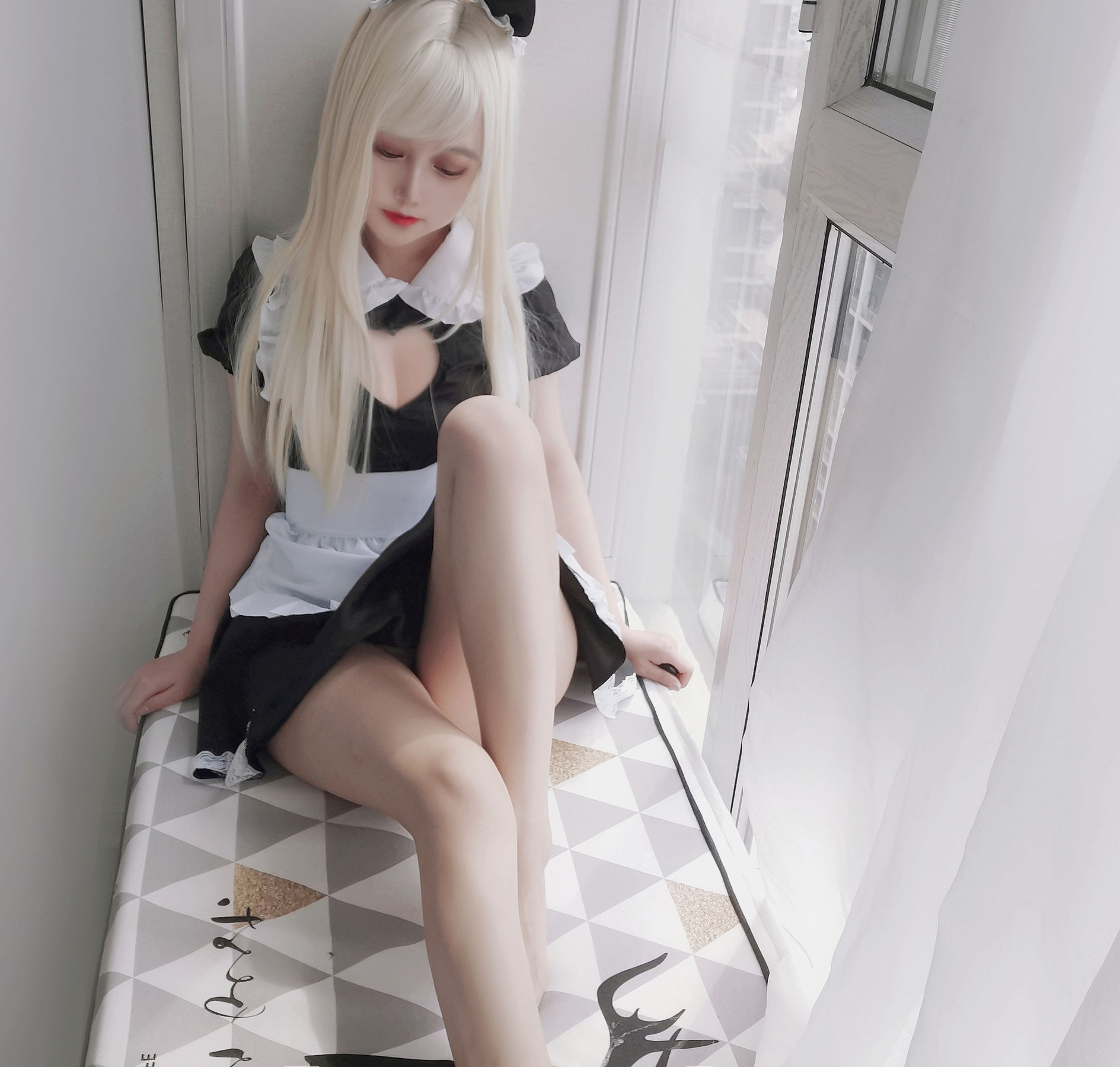[COSPLAY]eloise软软 – 女仆长裙-看套图