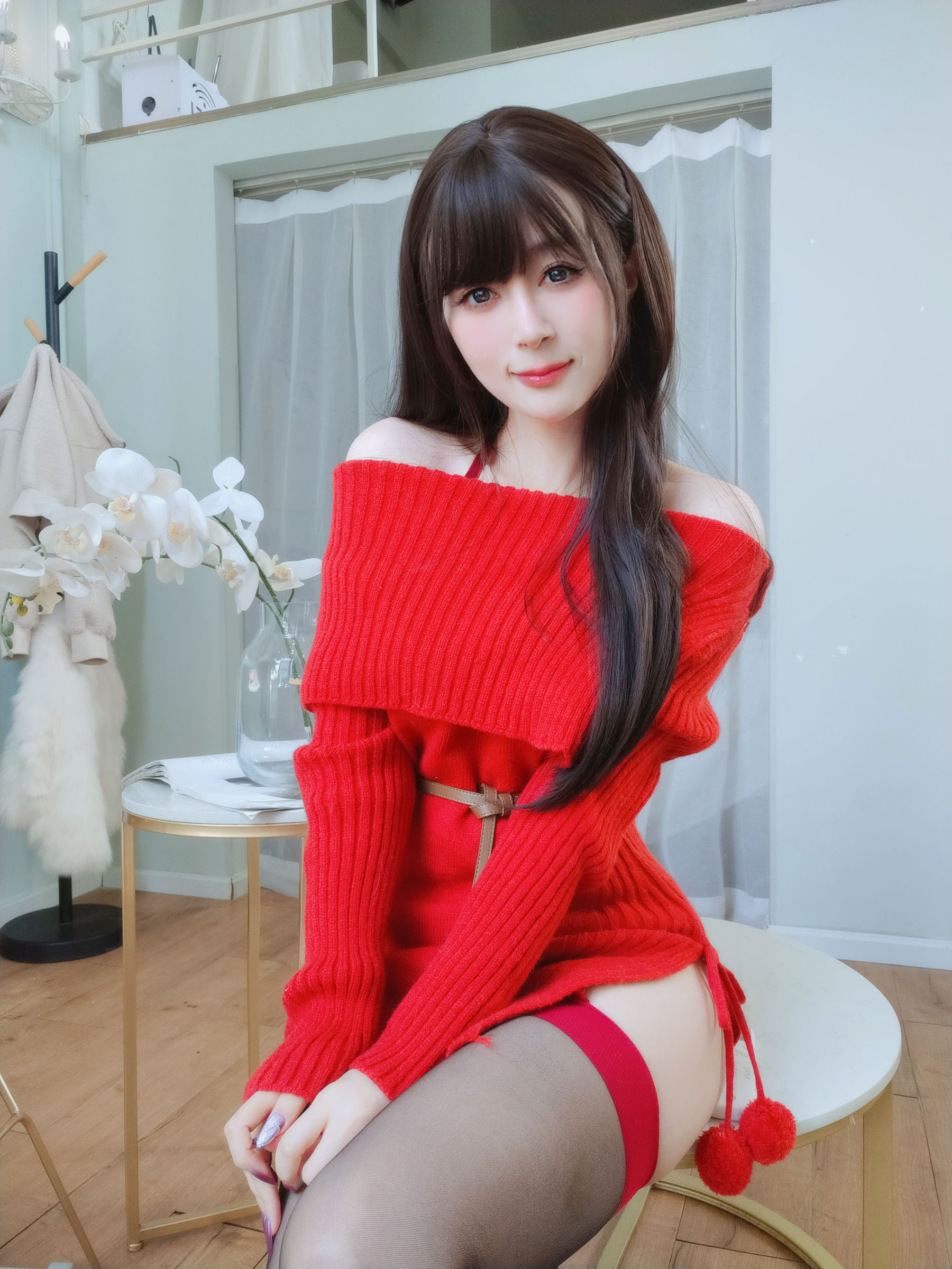 [COSPLAY] Coser小姐姐白银 – 红红火火-看套图