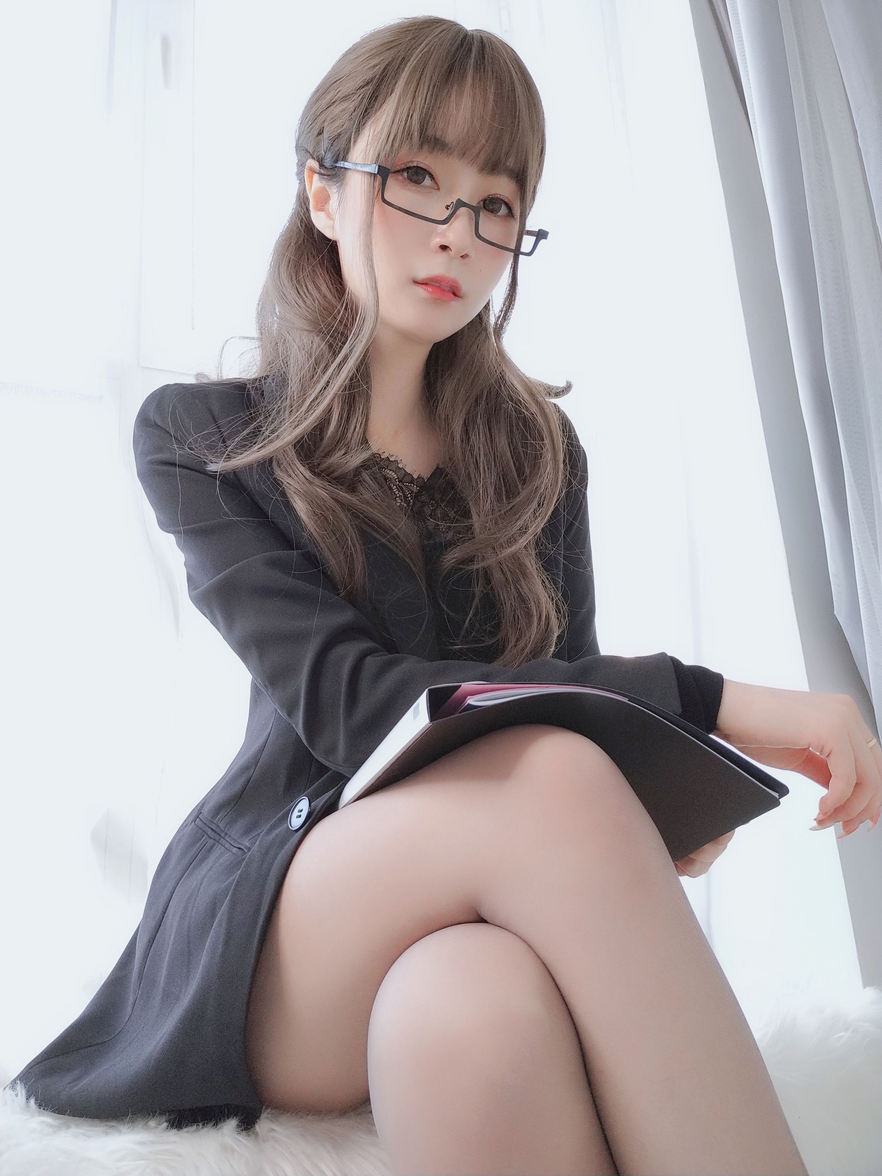 图片[3]-[COSPLAY] Coser小姐姐白银 – 黑西服-看套图