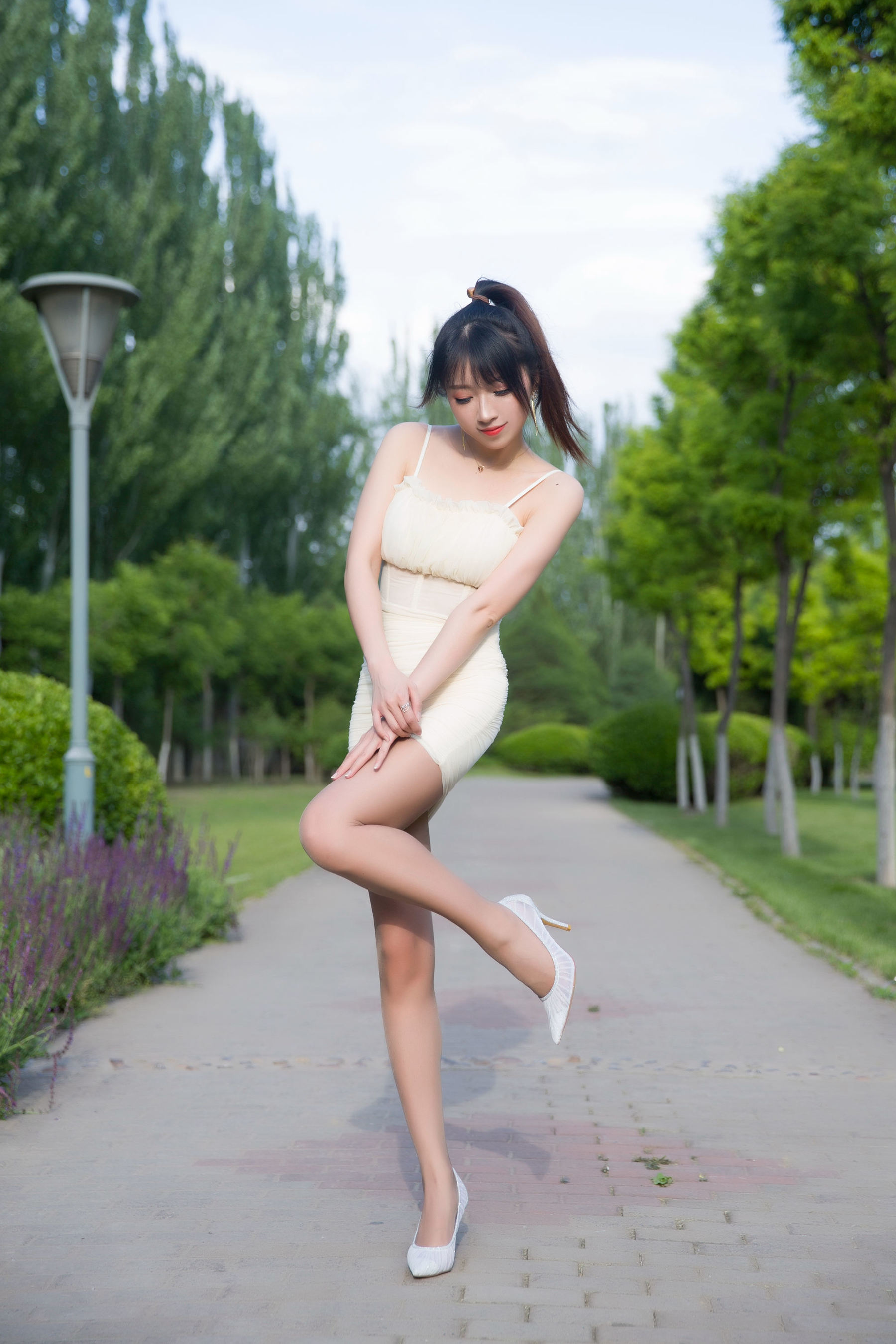 图片[5]-[COSPLAY]小女巫露娜 – 户外小米裙-看套图