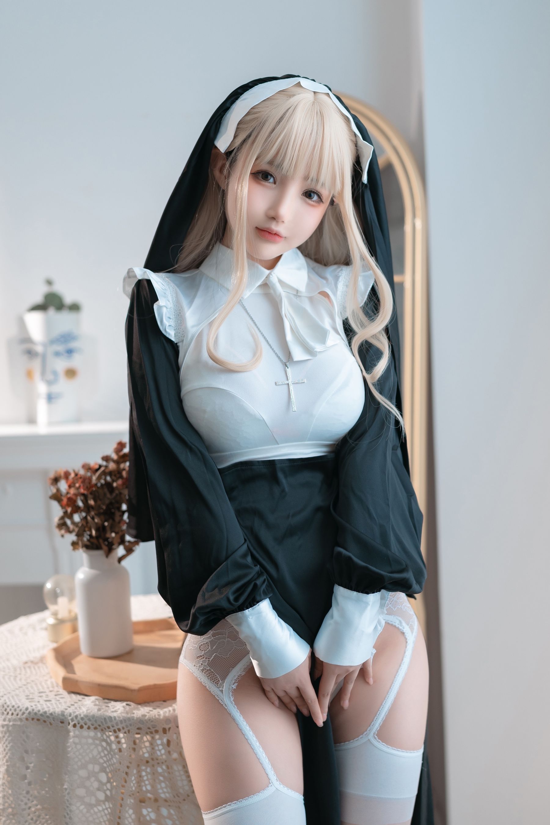 图片[4]-[COSPLAY] 桜井宁宁 – 修女-看套图