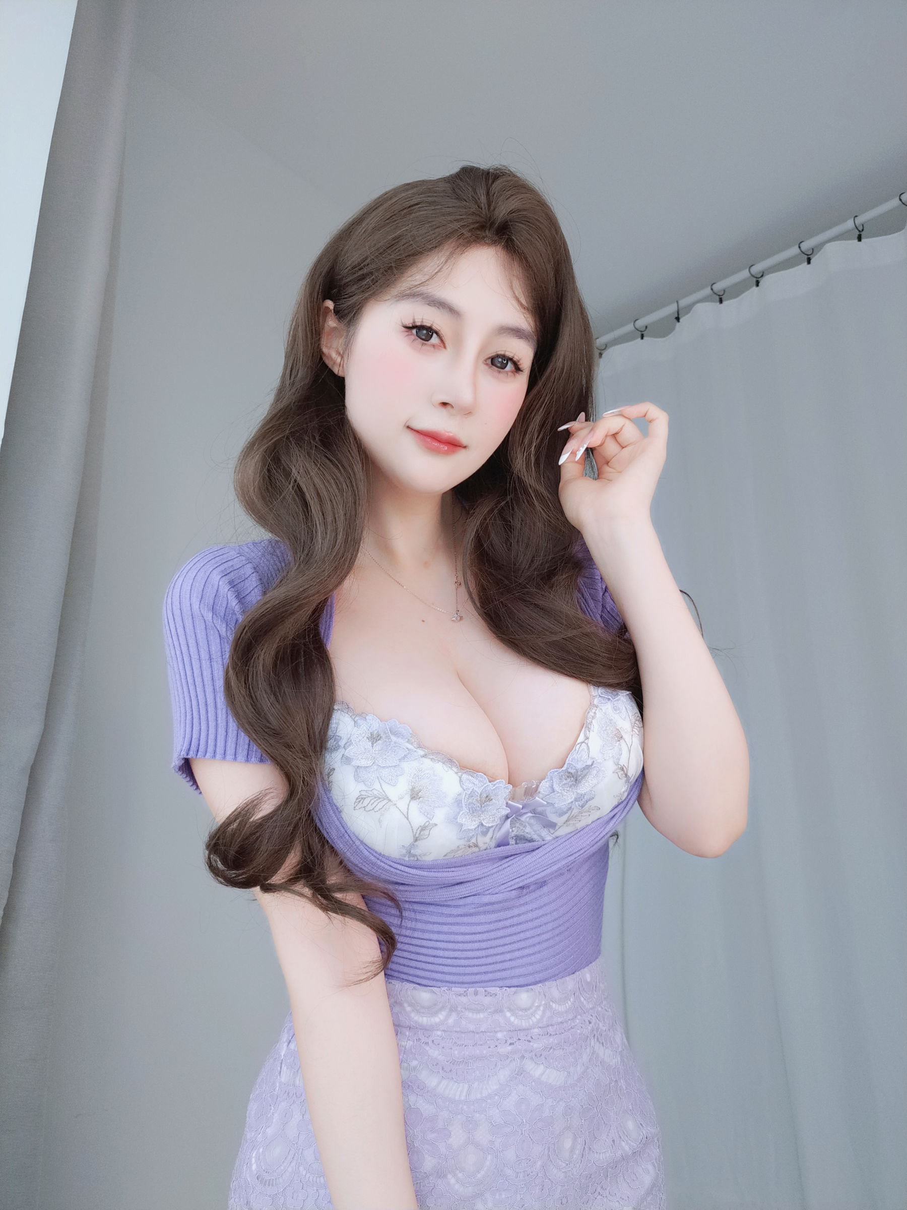 [COSPLAY] Coser小姐姐白银 – 紫色人妻-看套图
