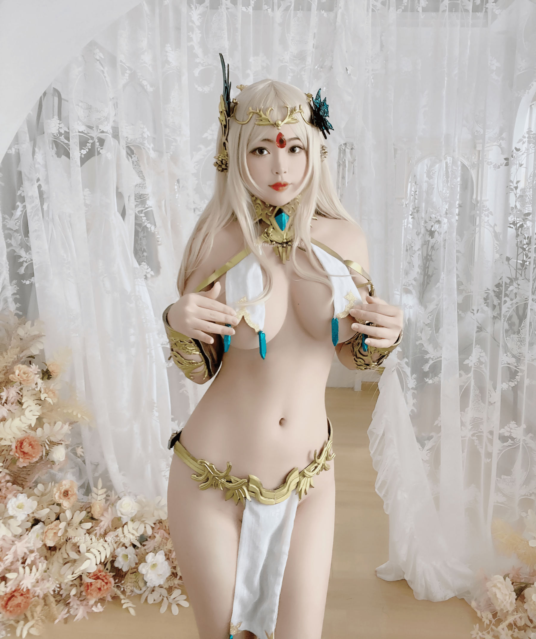 [COSPLAY]萌系小姐姐-白烨 – 耶米西奶露 – 工口精灵-看套图